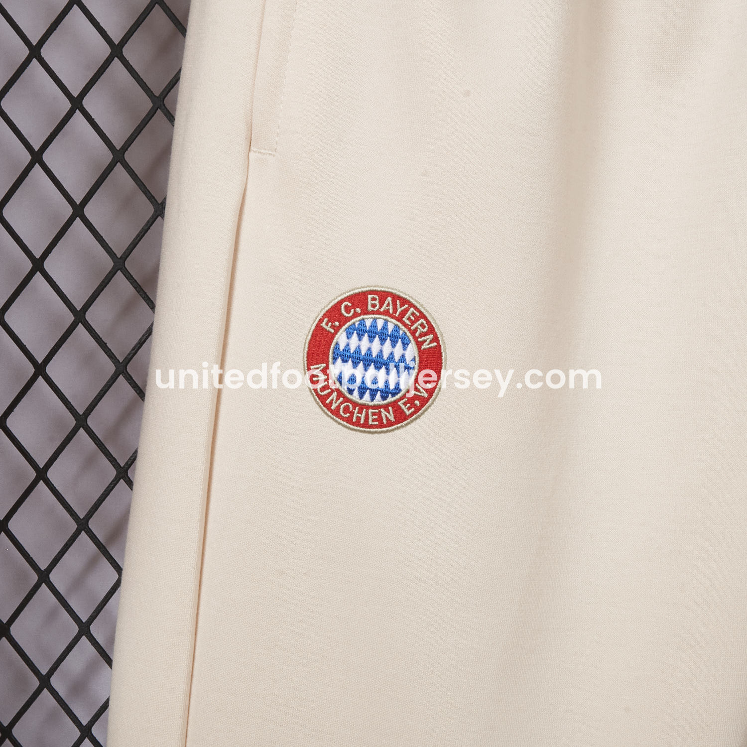 Bayern Munich 24-25 Originals LFSTLR Training Hoodie Set - Beige:football jersey mysite: unitedjerseyfootball 邓江浪:football