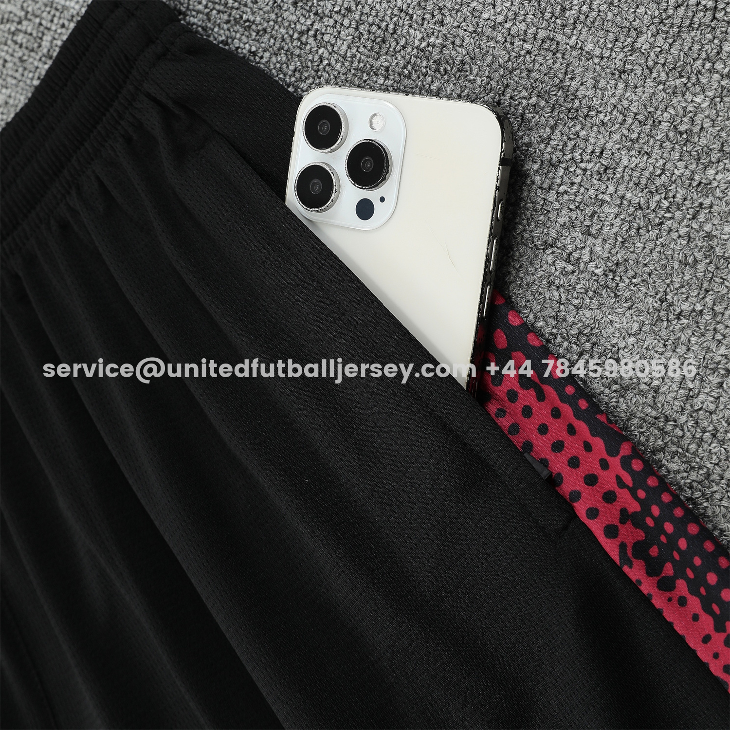 unitedfutballjersey-RB Leipzig 25-26 Short-Sleeve Training Set- Red Top & Black Shorts