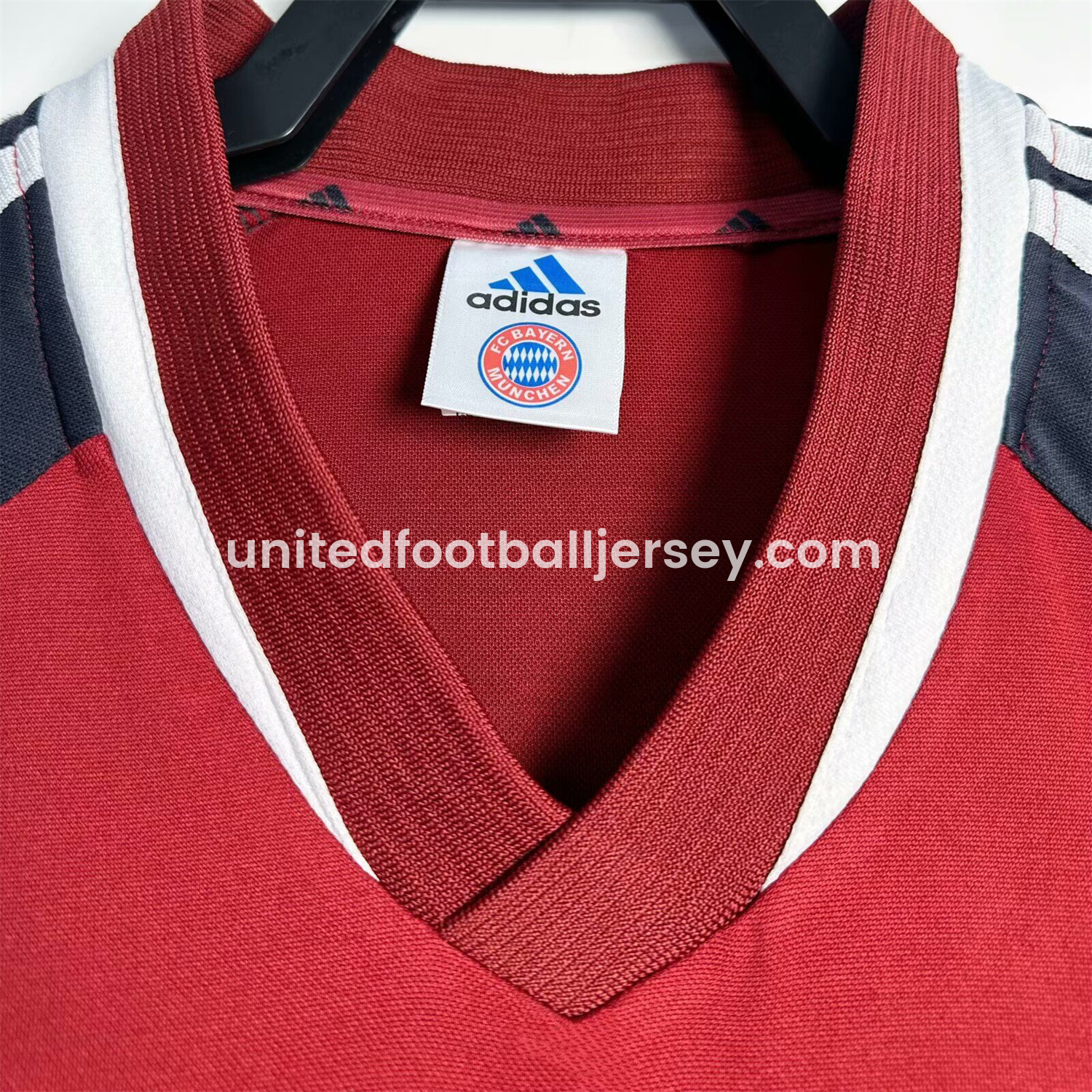 unitedfutballjersey-Retro Bayern Munich 2001-02 Home Jersey
