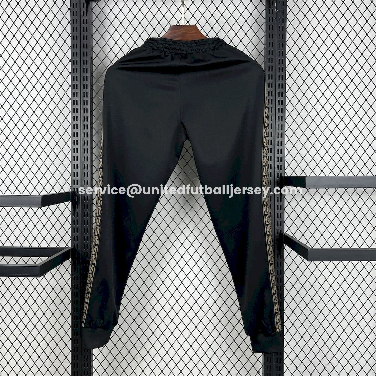 unitedfutballjersey-Portugal 25-26 Eusebio Special Windbreaker Training Set - Black White Top and Pants