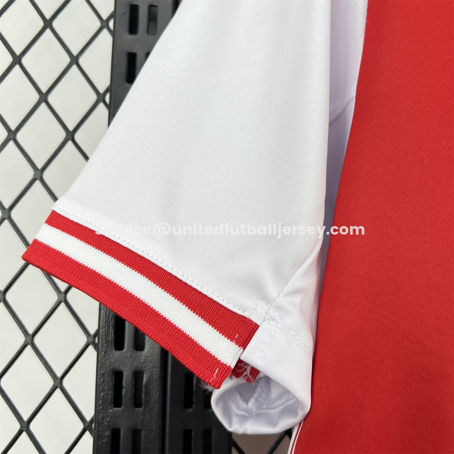 unitedfutballjersey-Brentford 25-26 Home Jersey - Fans Version