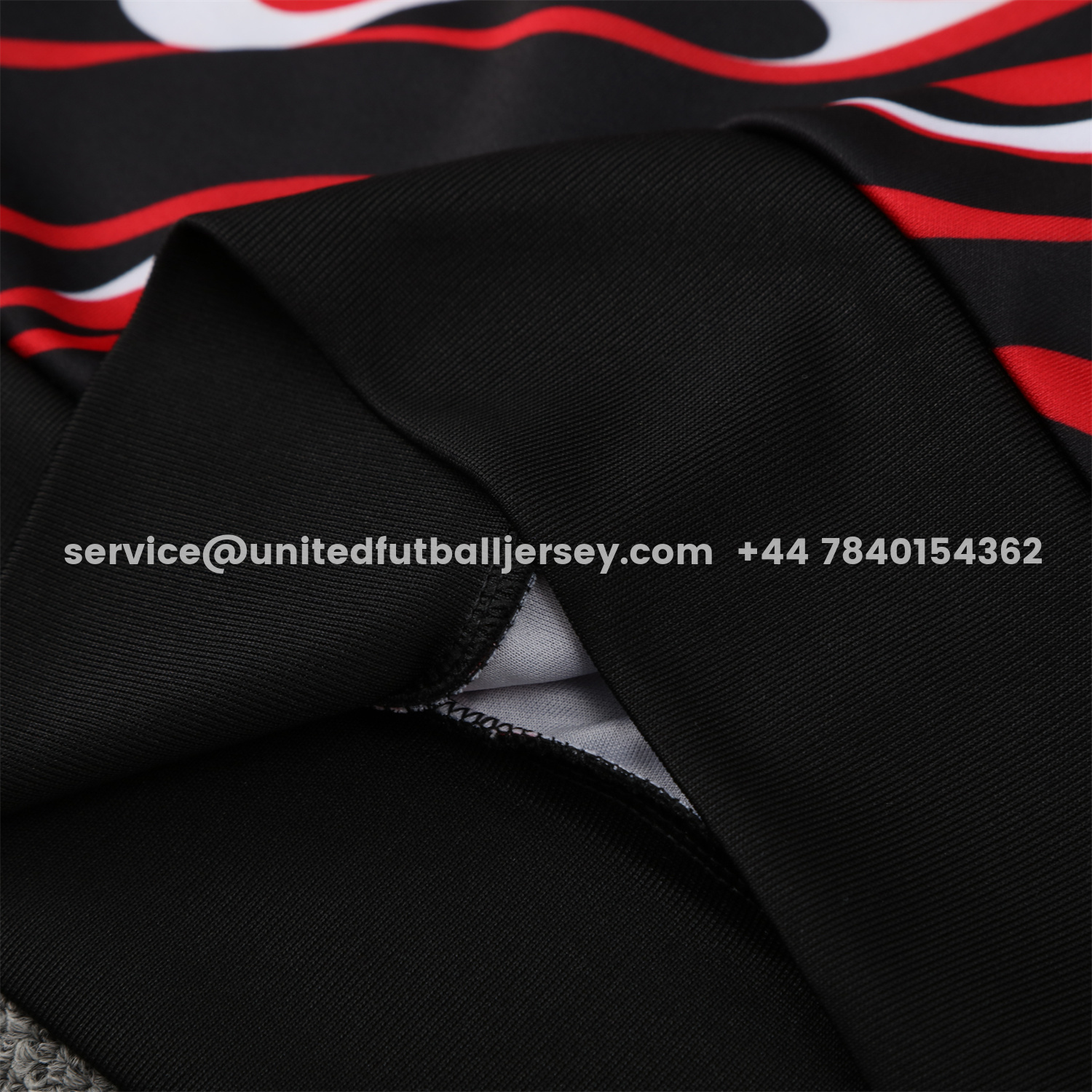 unitedfutballjersey-Manchester United 25-26 Traning Hoodie Set - Flowing Red Hoodie With Black Pants