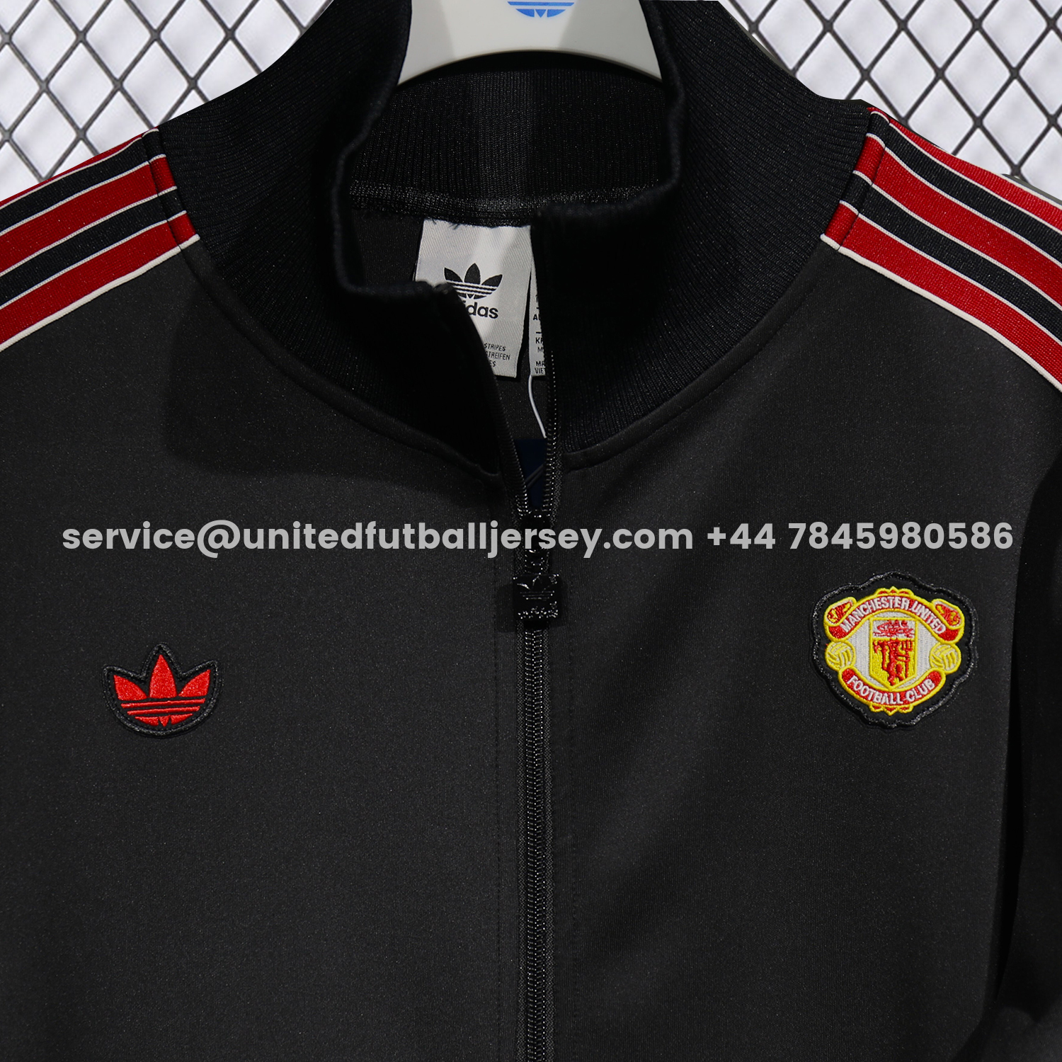 unitedfutballjersey-Manchester United 25-26 Red Lines Training Set - Black Top and Black Pants