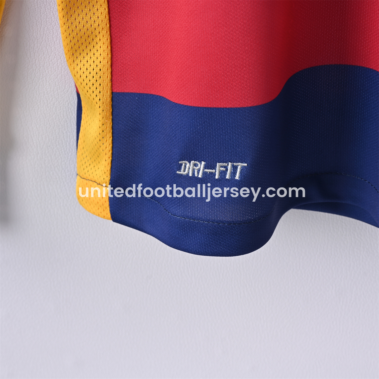 unitedfutballjersey-Retro Barcelona 15-16 Home Long Sleeves Jersey