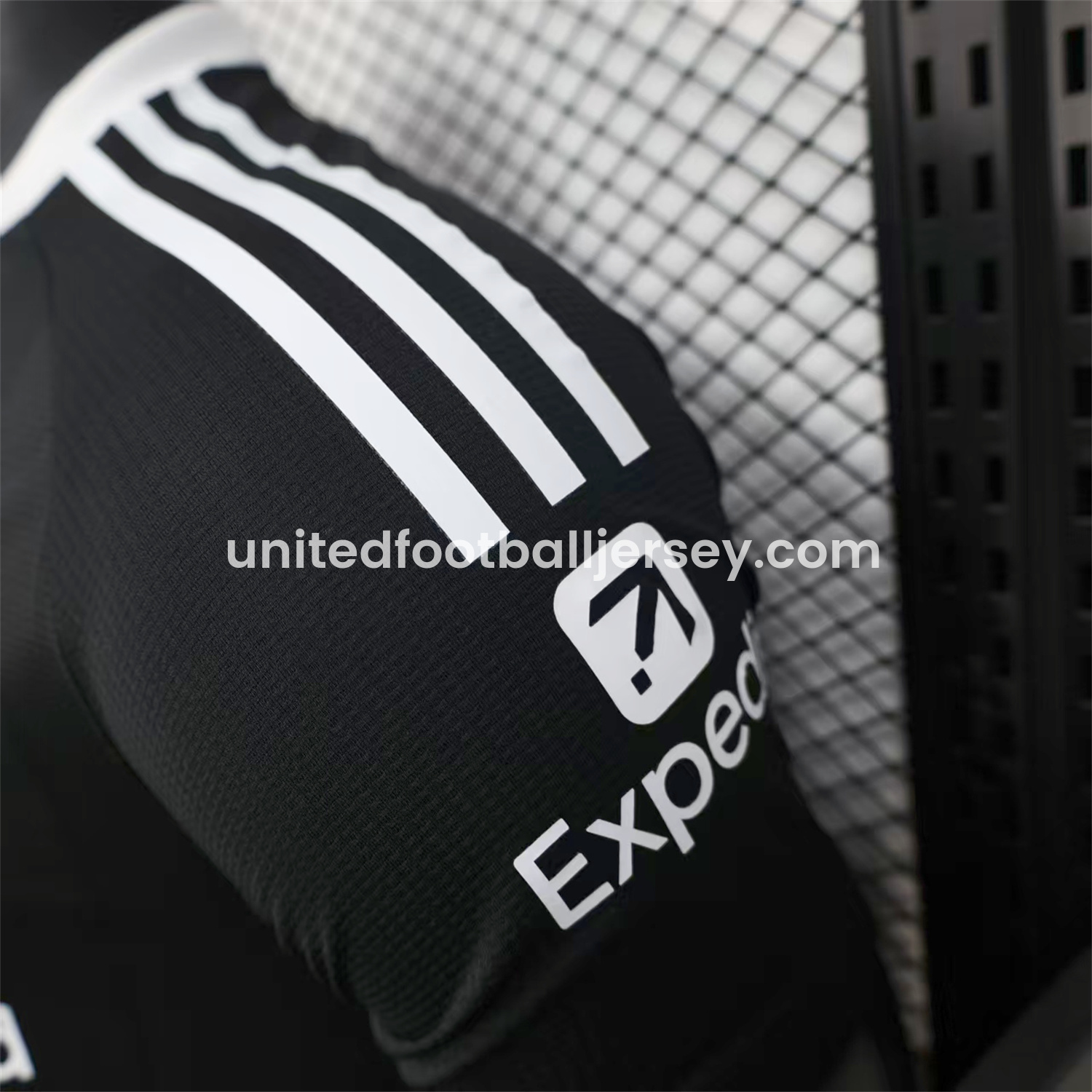 unitedfutballjersey-Liver.pool 25-26 Black Trefoil Goalkeeper Jersey - Player Version