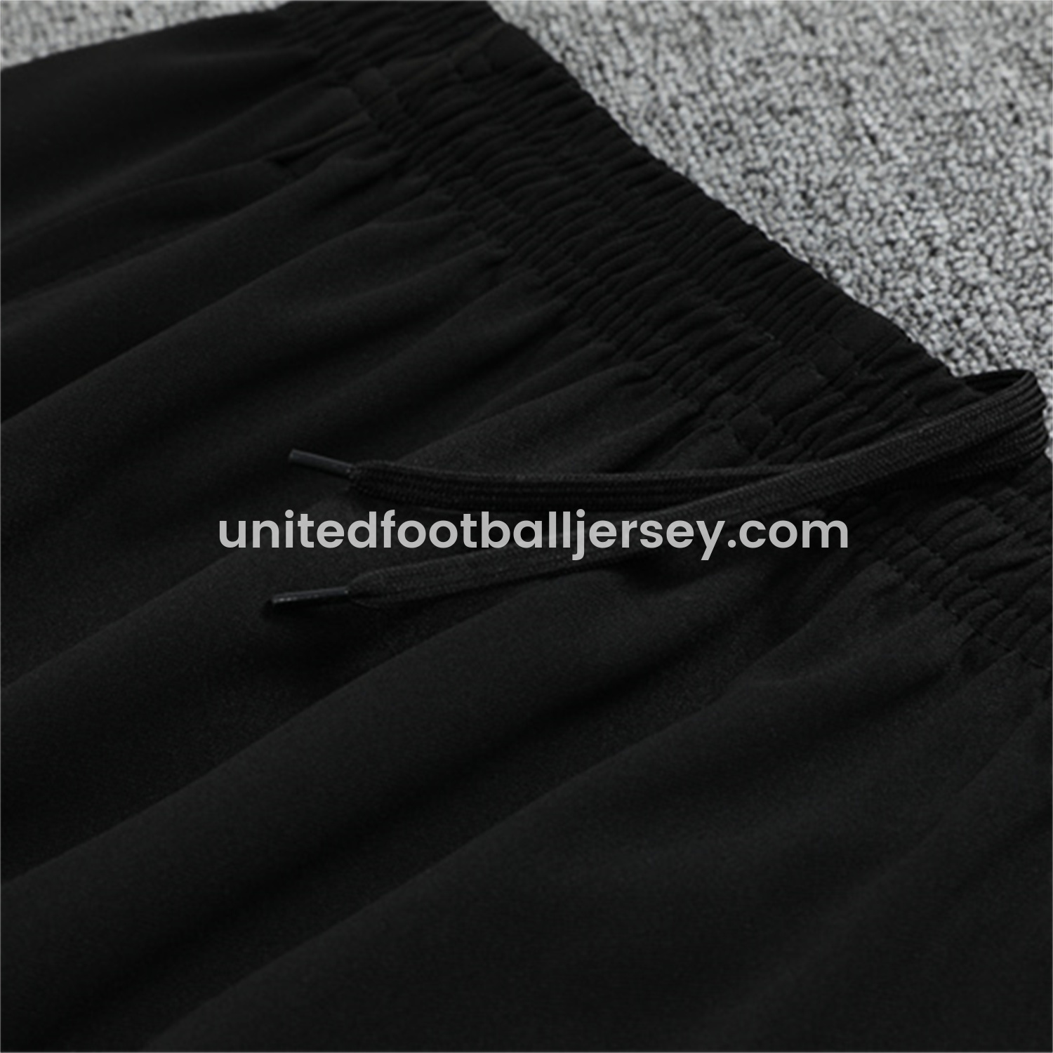 unitedfutballjersey-Manchester United 25-26 Kid Long Sleeves Training Set - Purple Top & Black Pants