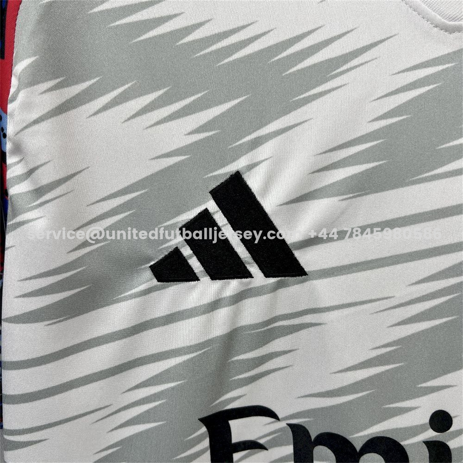 unitedfutballjersey-Real Madrid 25-26 Grey And White Pre-Match Training Jersey - Fans Version