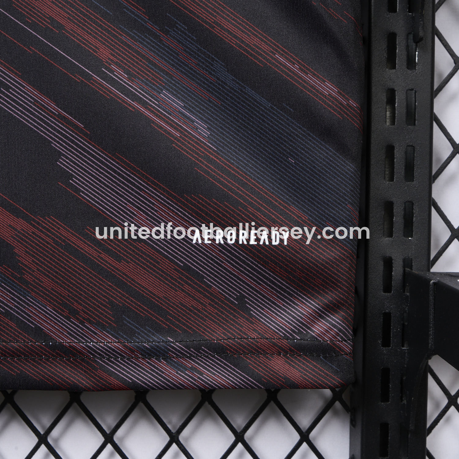 unitedfutballjersey-Bayern Munich 25-26 Black & Red Stripe Training Jersey - Fans Version