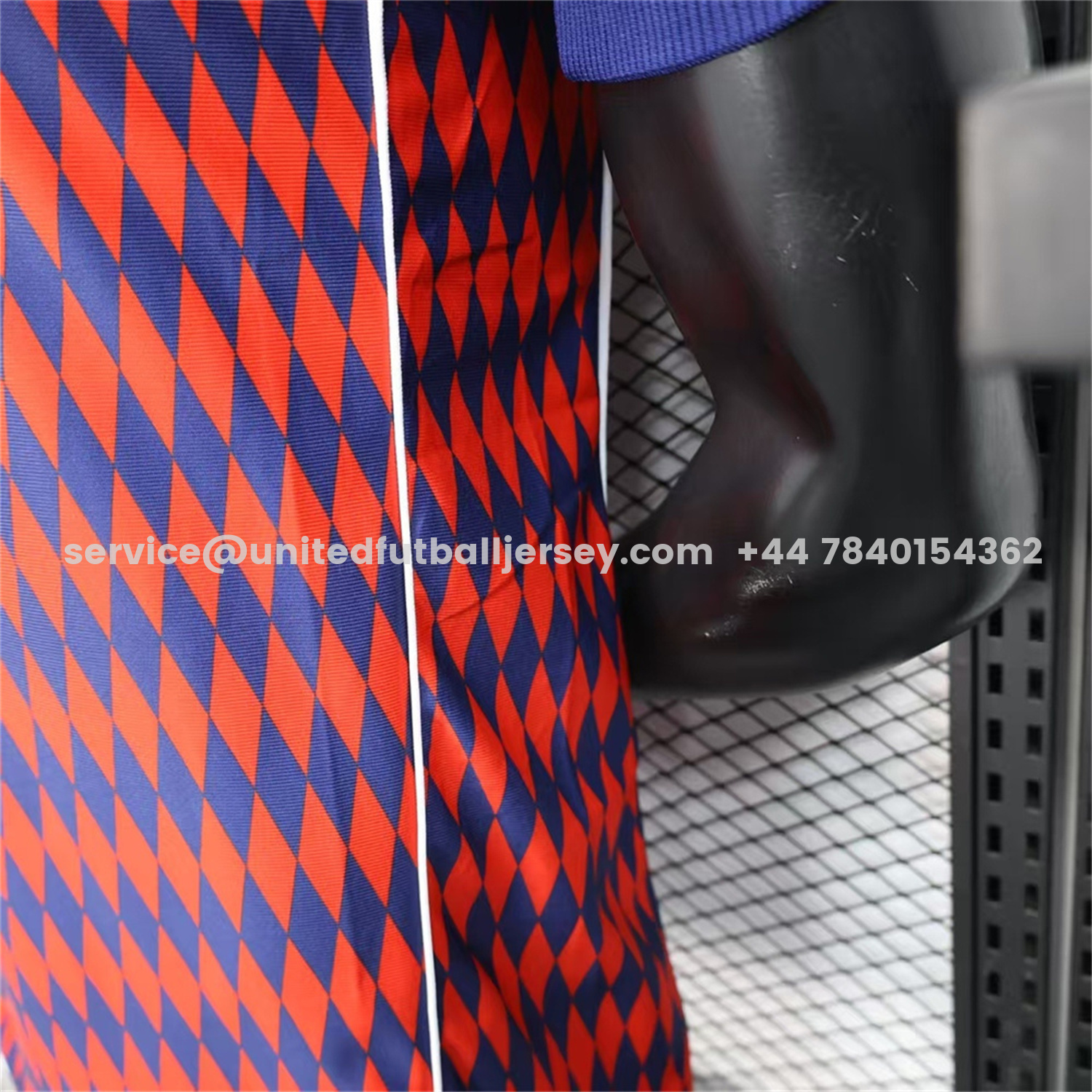 unitedfutballjersey-Bayern Munich 25-26 Trefoil Retro Style Red And Deep Blue Jersey - Player Version