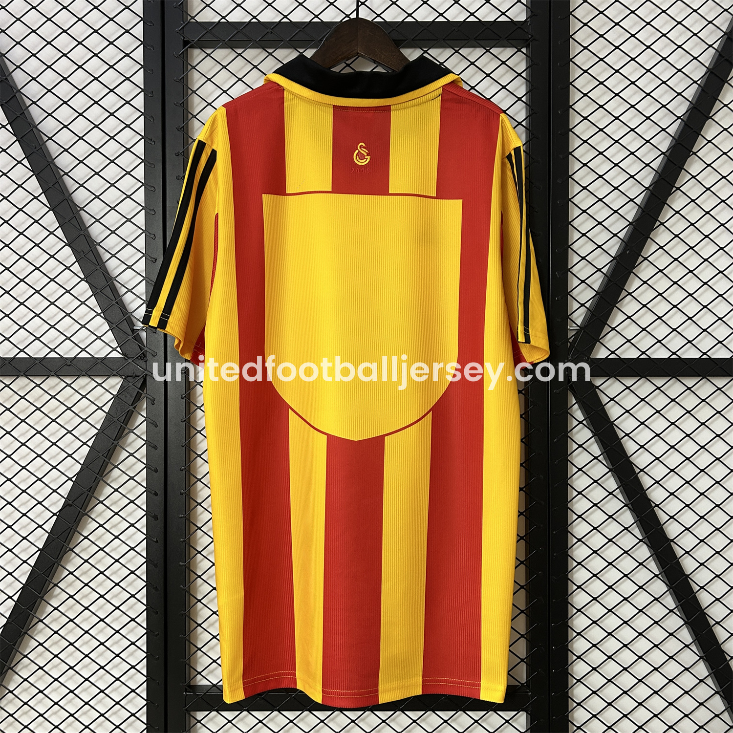 unitedfutballjersey-Retro Galatasaray 1999-00 Home Jersey