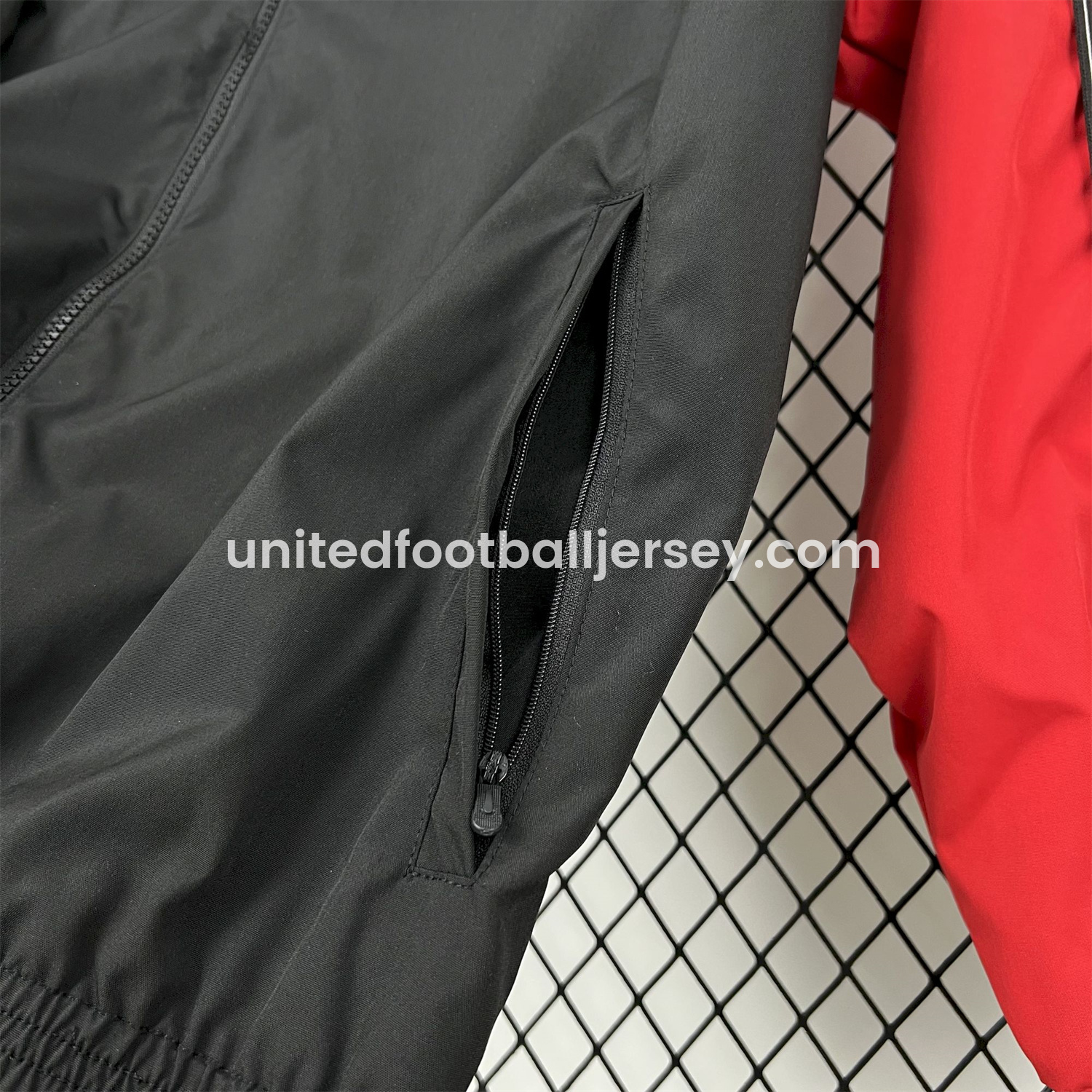 unitedfutballjersey-Retro Manchester United 1998-99 Throwback Windbreaker Jacket - Black and Red