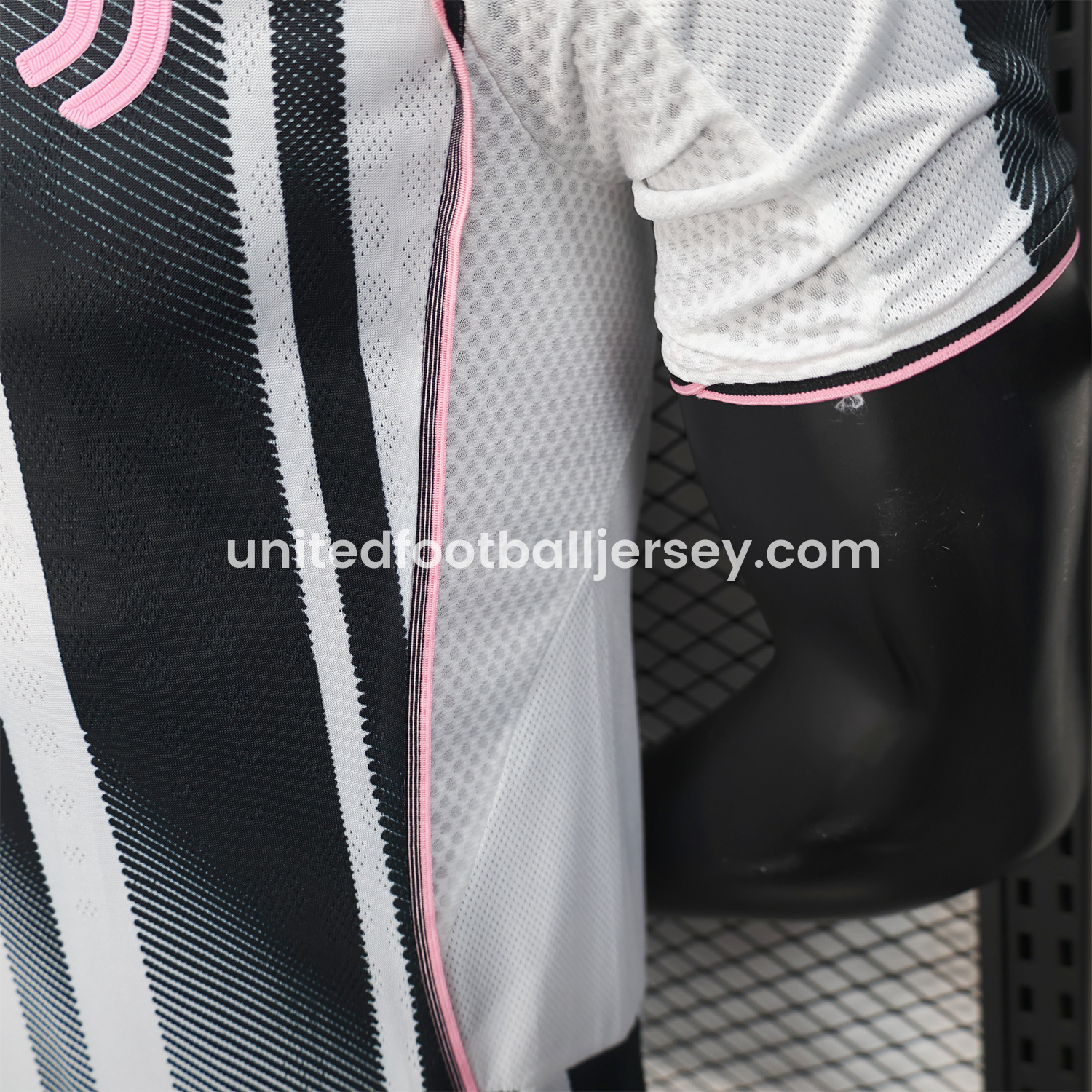 unitedfutballjersey-Juventus 25-26 Home Stadium Jersey - Player Version