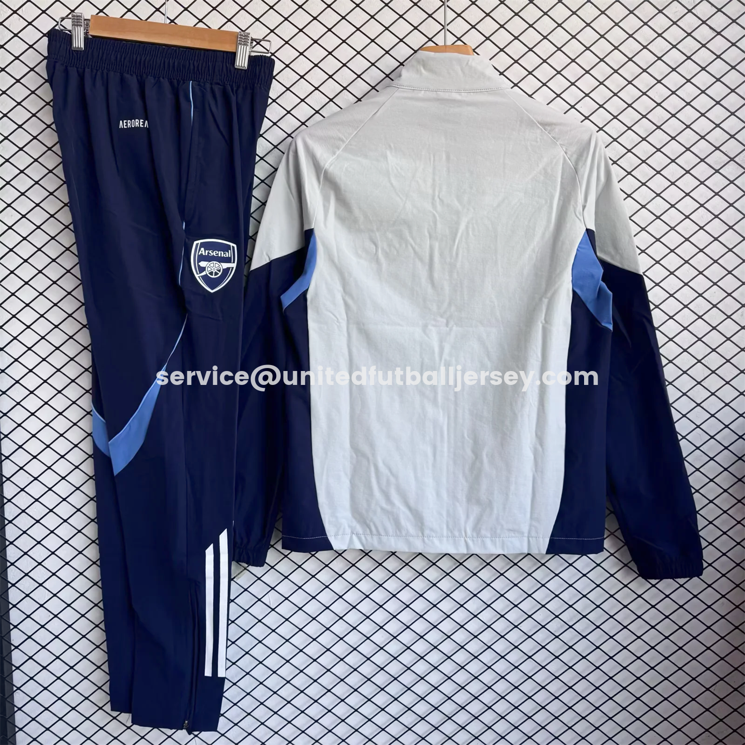unitedfutballjersey-Arsenal 25-26 Windbreaker Training Set - Light Grey Top and Blue Pants