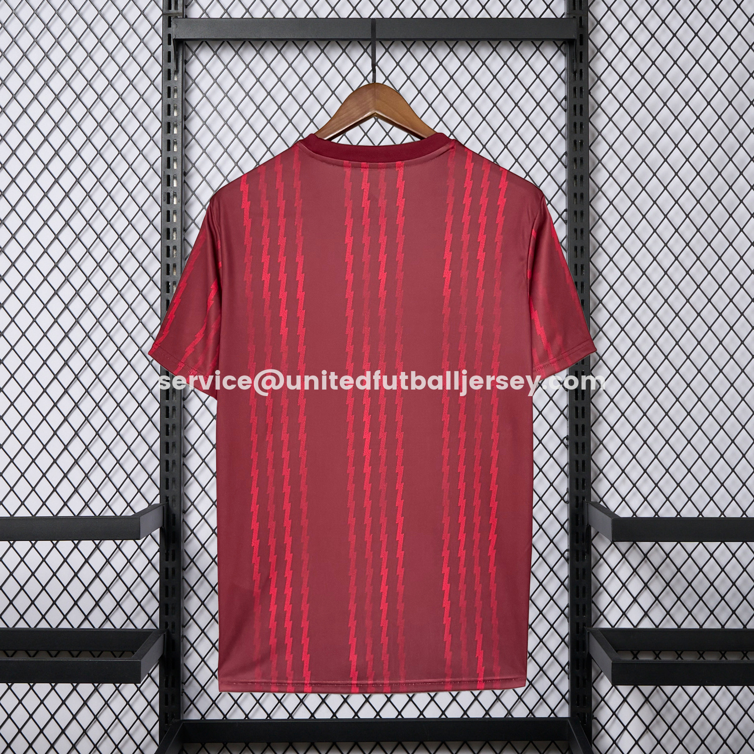 unitedfutballjersey-Arsenal 26-27 Red Lines Training Jersey - Fans Version