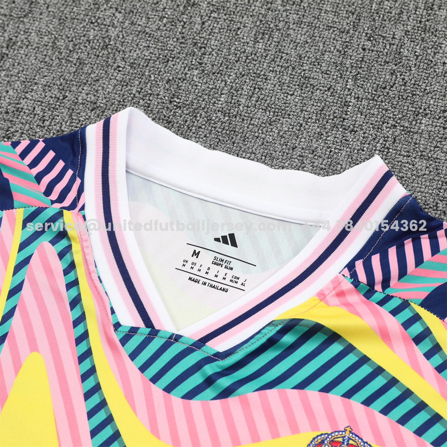 unitedfutballjersey-Real Madrid 25-26 Short-Sleeve Training Set - Colorful Curve Pattern Top & Black Shorts