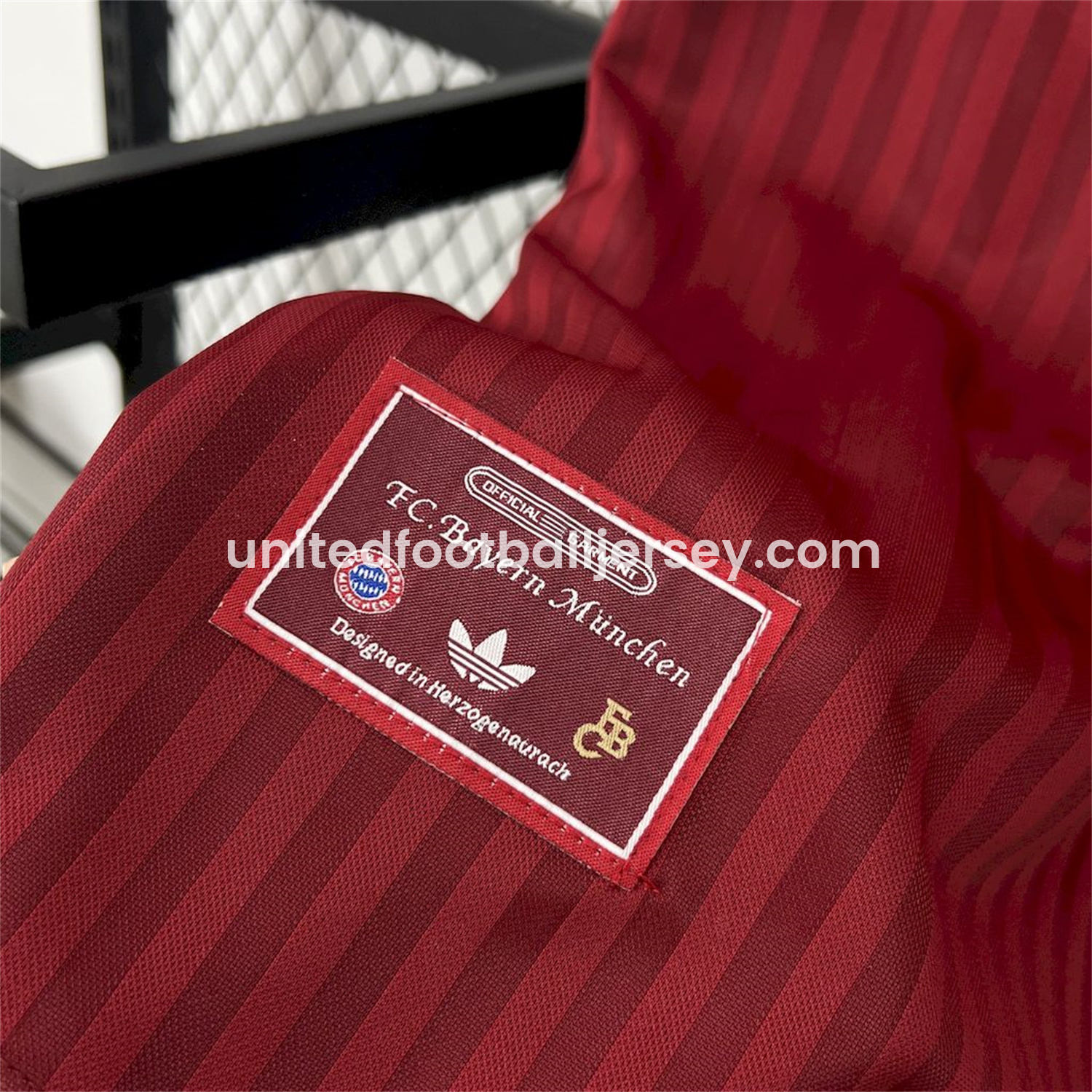 unitedfutballjersey-Bayern Munich 24-25 Red Terrace Icon Retro Jersey - Fans Version