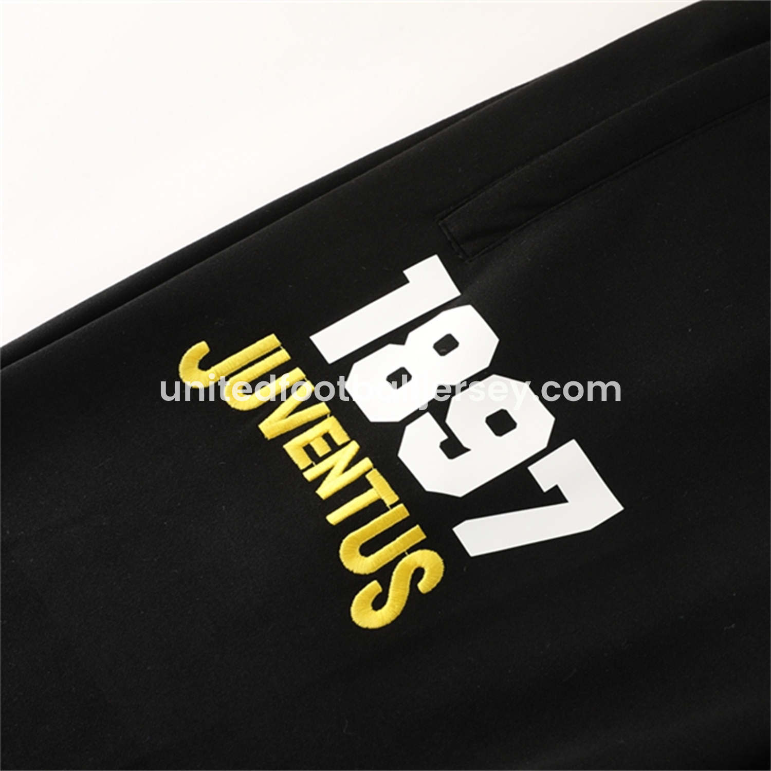 unitedfutballjersey-Juventus 25-26 Originals Varsity Hoodie Set - Black Hoodie and Pants