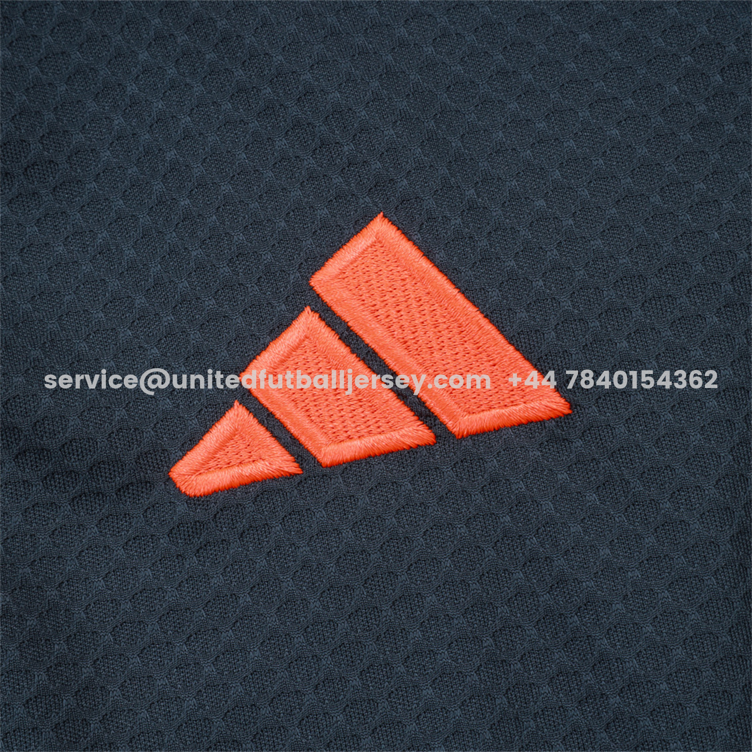 unitedfutballjersey-Bayern Munich 25-26 POLO Short-Sleeve Training Set - Deep Grey Top and Pants with Orange Badge