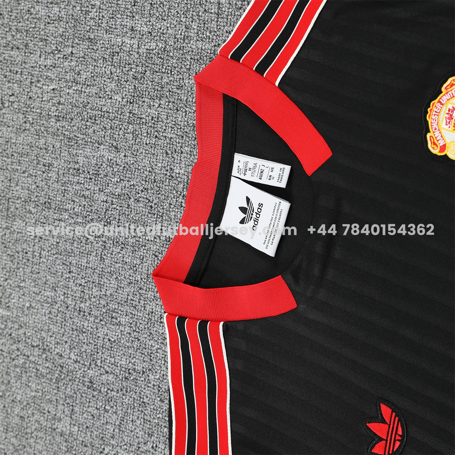 unitedfutballjersey-Manchester United 25-26 Vest Training Set - Red Retro Logo Black Vest & Black Shorts