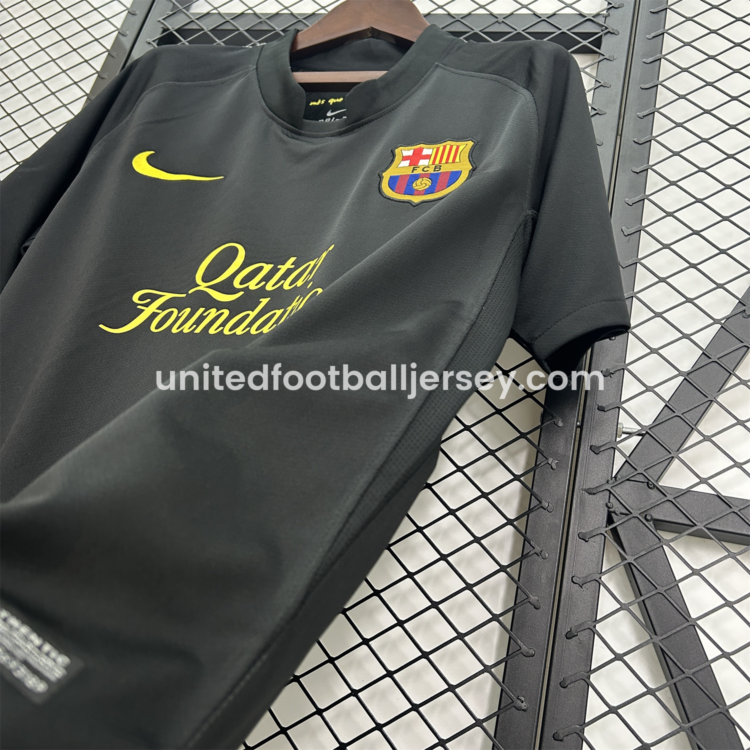 unitedfutballjersey-Retro Barcelona 11-12 Away Jersey