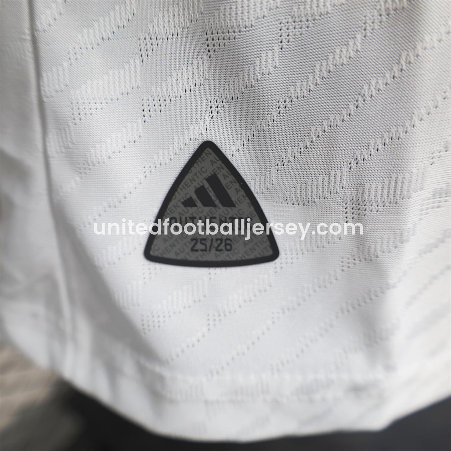 unitedfutballjersey-Ajax x B-O-B Marly 2025-26 40th White Special Edition Jersey - Player Version