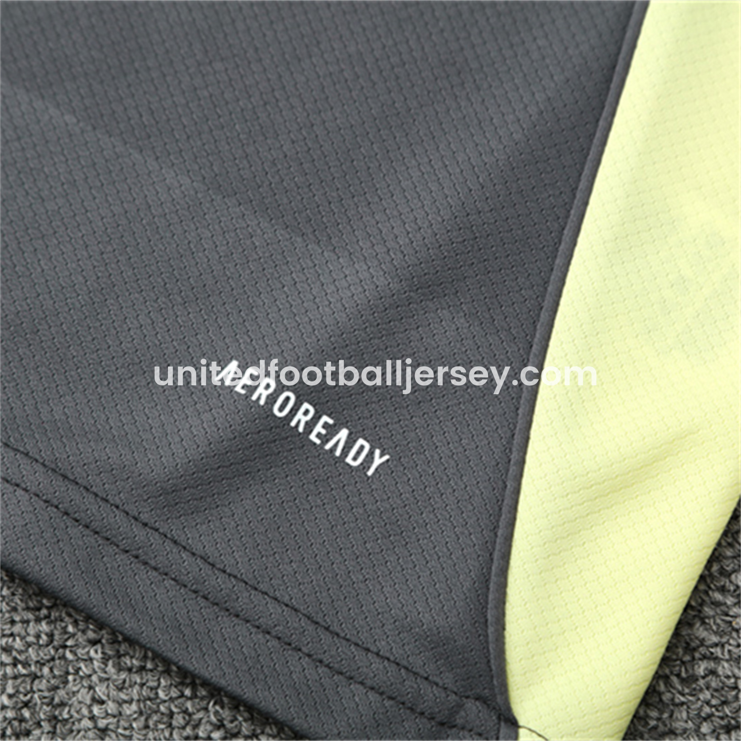 unitedfutballjersey-Real Madrid 25-26 Short-Sleeve Training Set - Deep Grey Top and Shorts