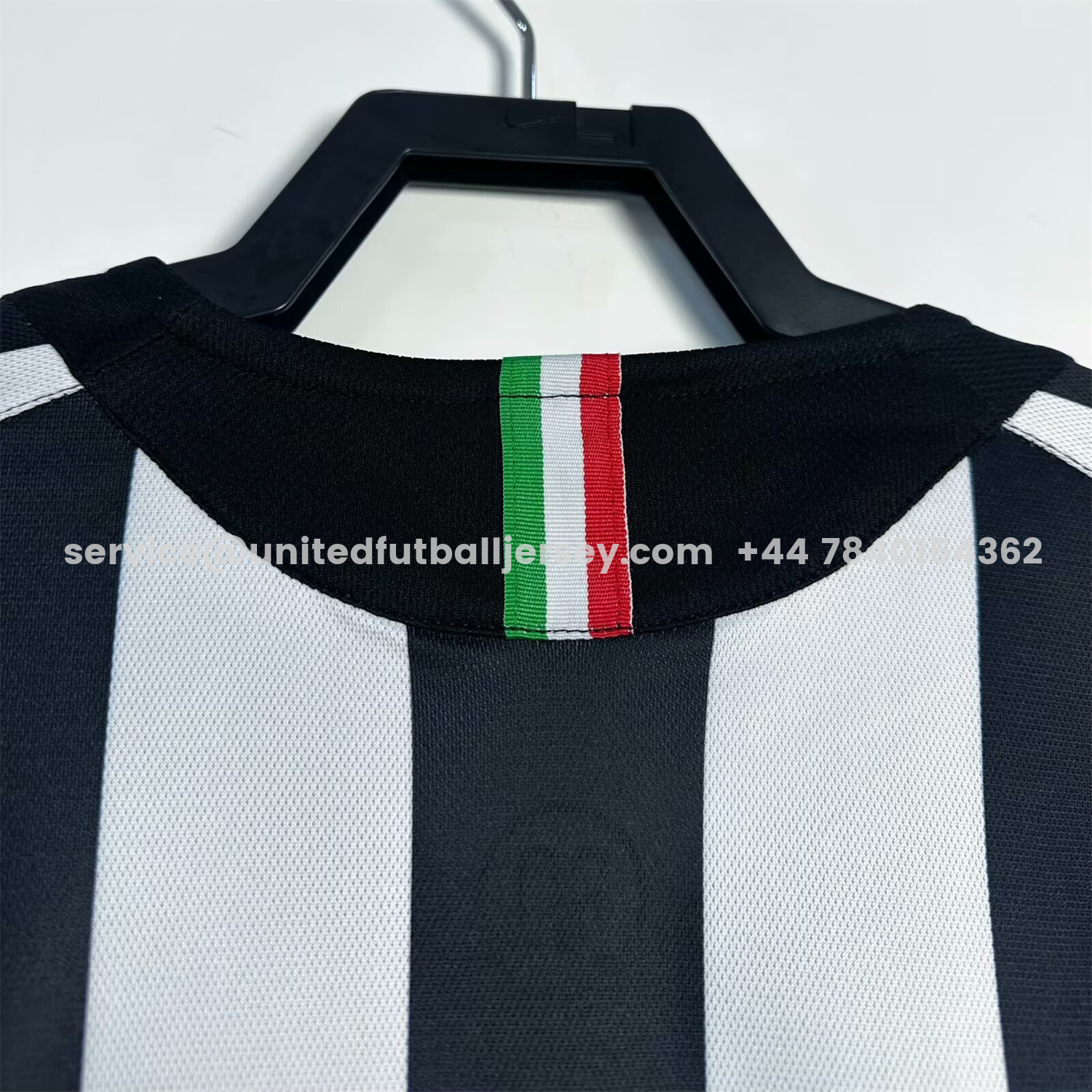 unitedfutballjersey-Retro Juventus 2005-06 Home Jersey