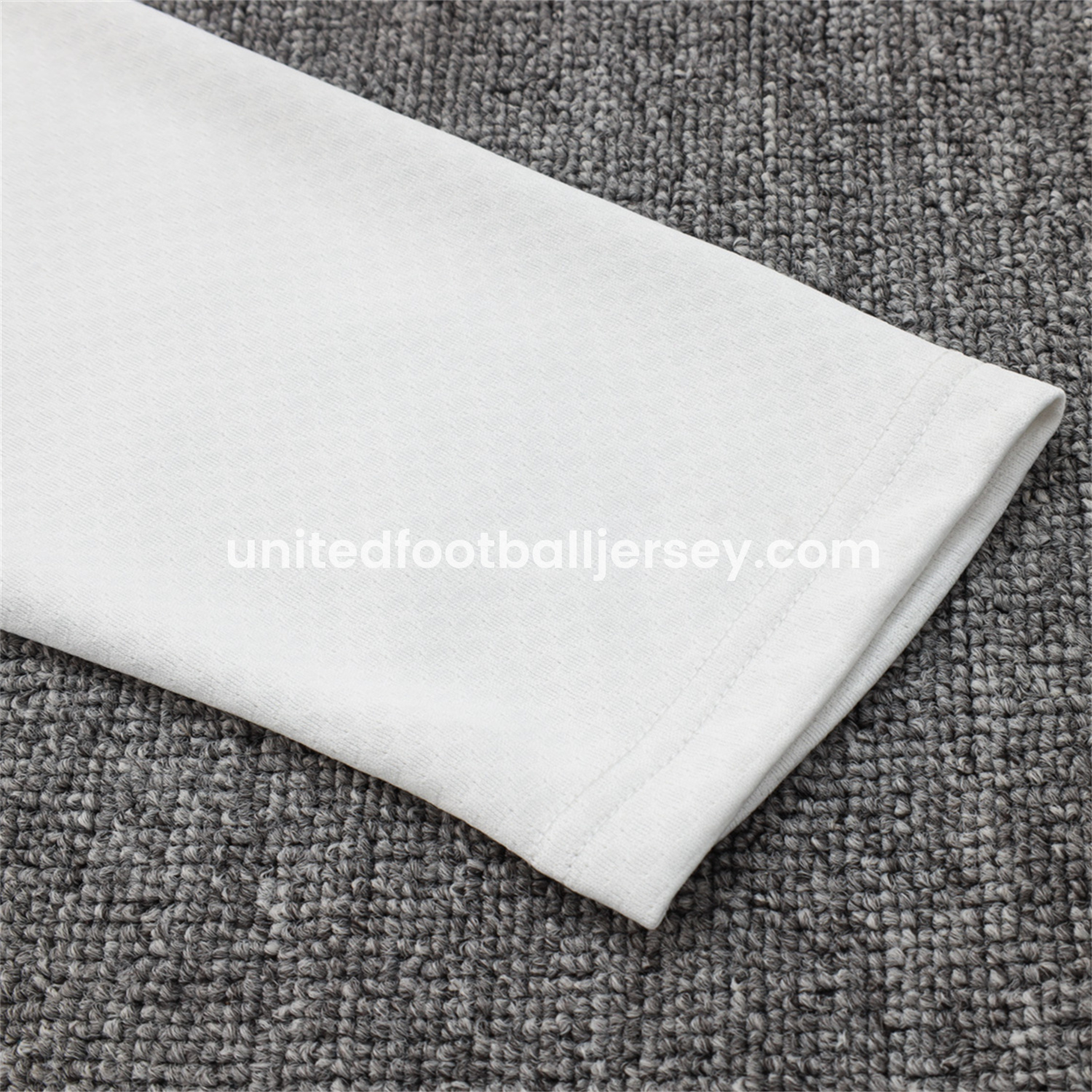 unitedfutballjersey-Portugal 25-26 Long Sleeve Training Set - Off White Top and Deep Blue Pants