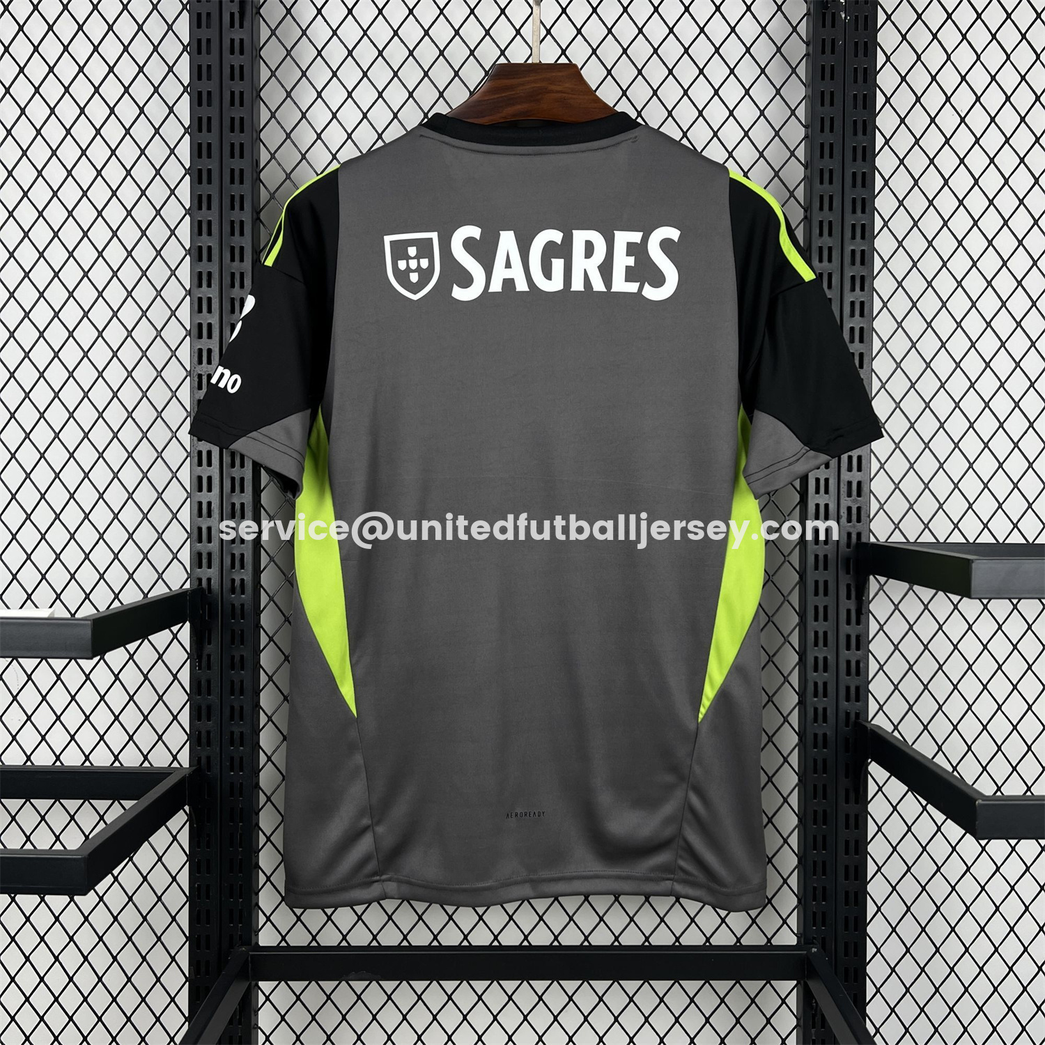 unitedfutballjersey-Benfica 25-26 Black Goalkeeper Jersey - Fans Version