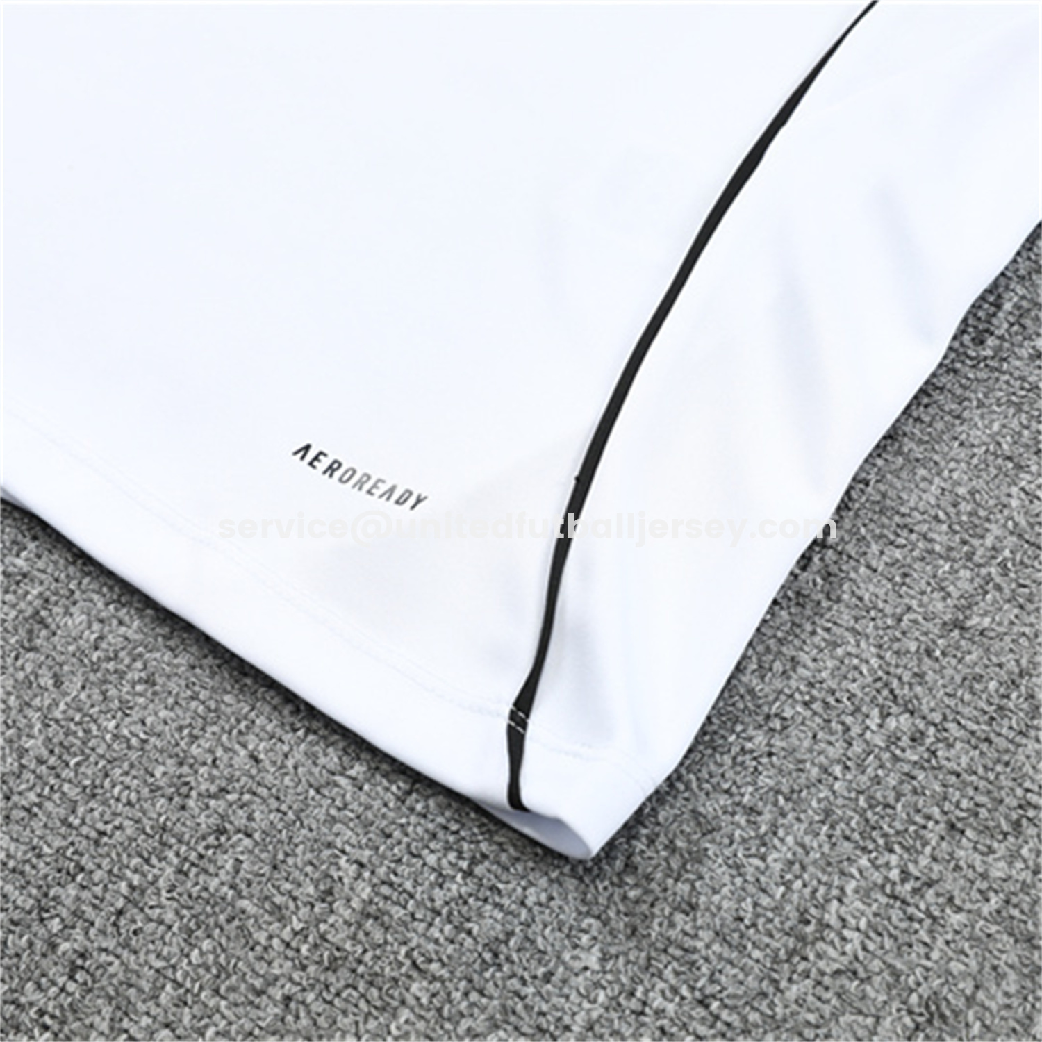 unitedfutballjersey-Real Madrid 25-26 Long Sleeve Training Set - White Top & Black Pants