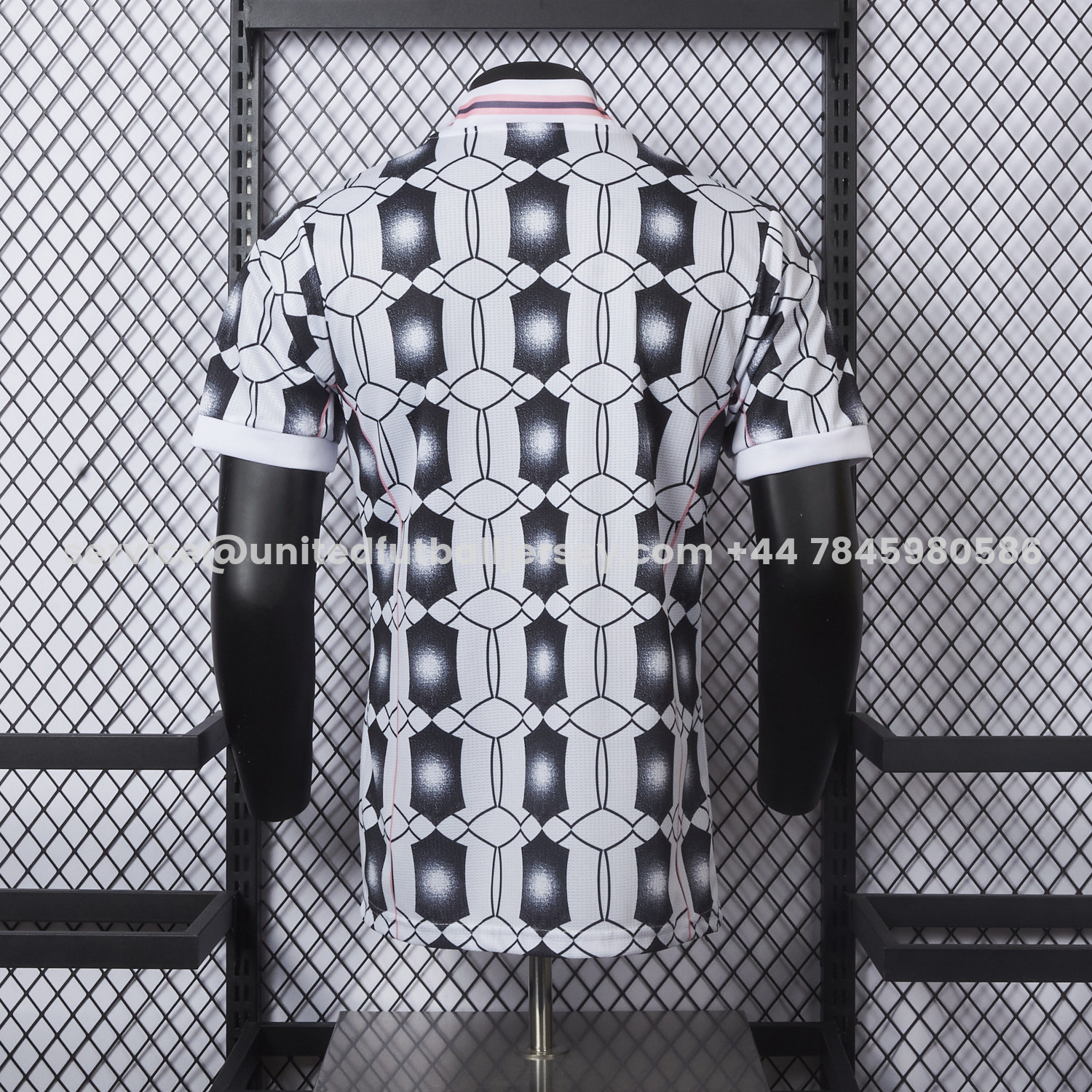 unitedfutballjersey-Juventus 25-26 Retro-Style Hexagonal Pattern Jersey - Player Edition