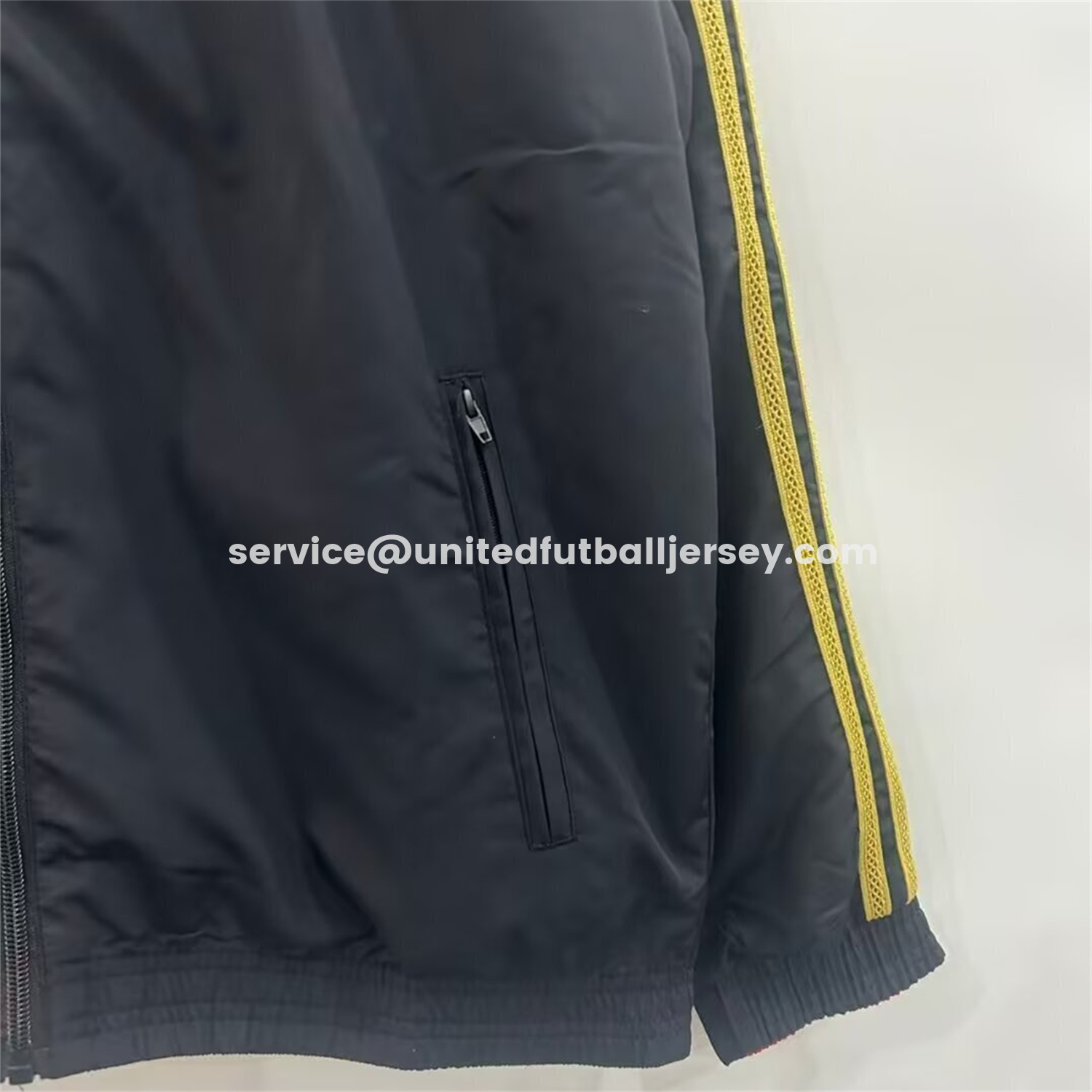 unitedfutballjersey-Manchester United 25-26 Double Sided Reversible Windbreaker - Black & Red