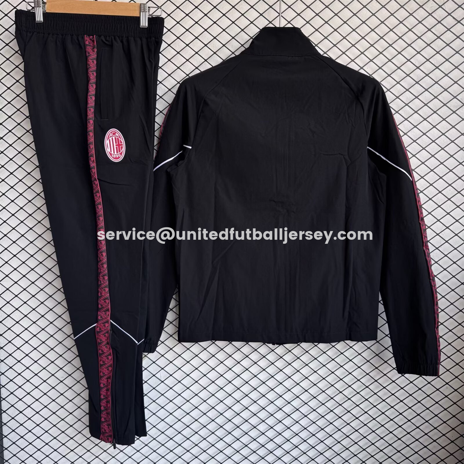 unitedfutballjersey-AC Milan 25-26 Windbreaker Training Set - Red Black Top and Pants
