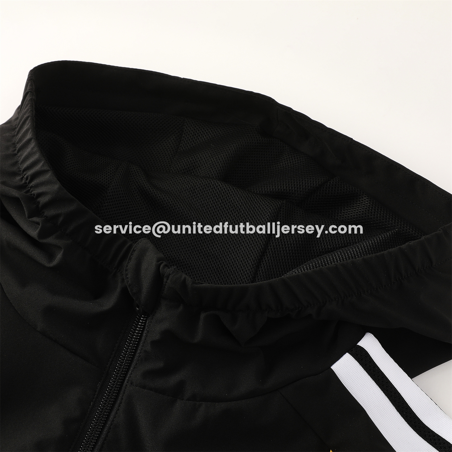 unitedfutballjersey-Germany 2026 Hooded Windbreaker Training Set - Black Red Top and Pants