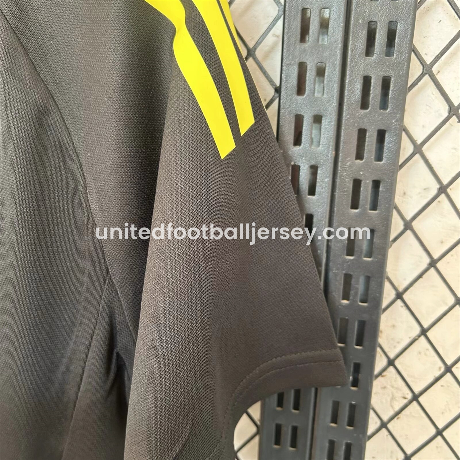 unitedfutballjersey-Atletico Mineiro 24-25 Black Training Jersey with Polo Collar - Fans Version