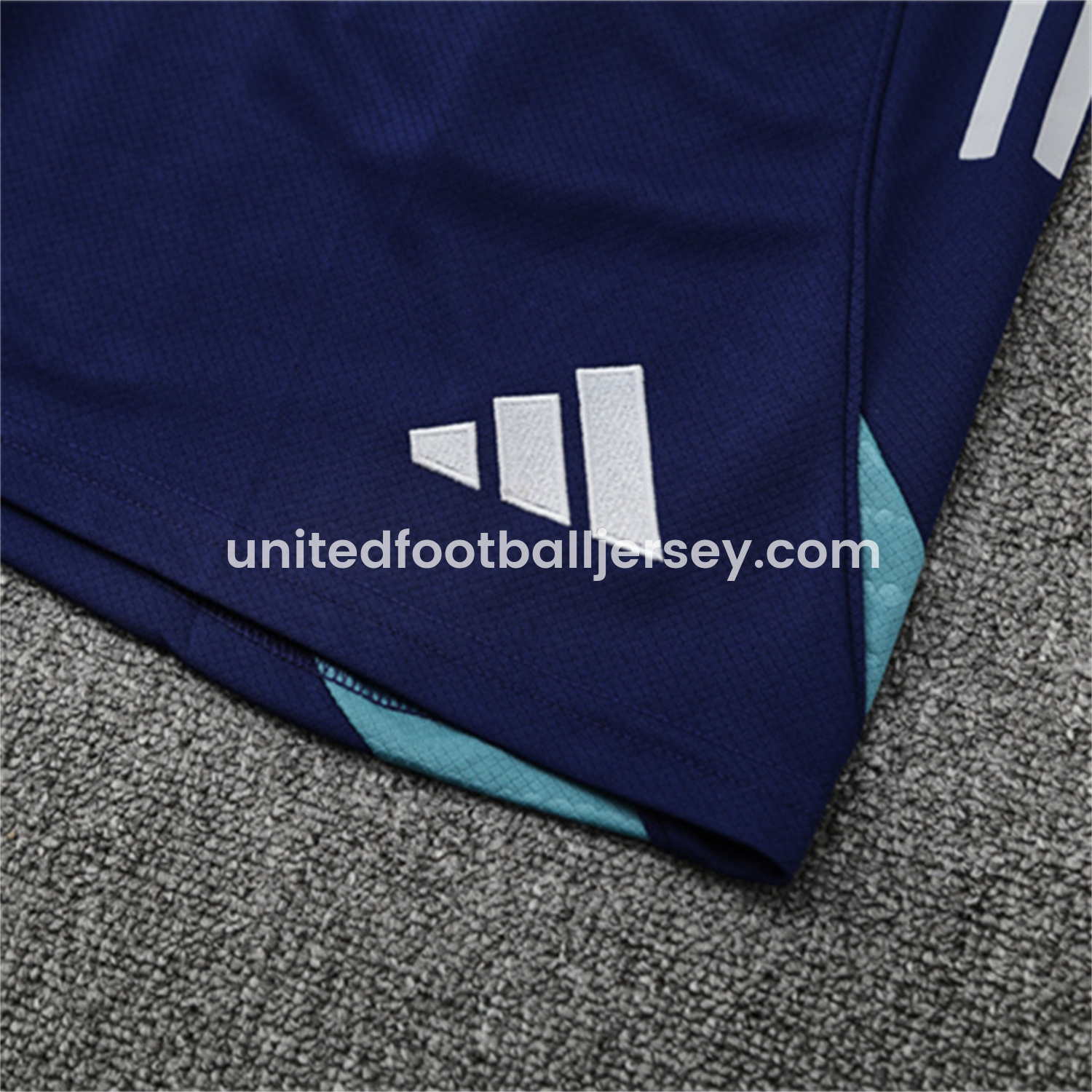 unitedfutballjersey-Arsenal 25-26 Short-Sleeve Training Set - Green Top and Deep Blue Shorts