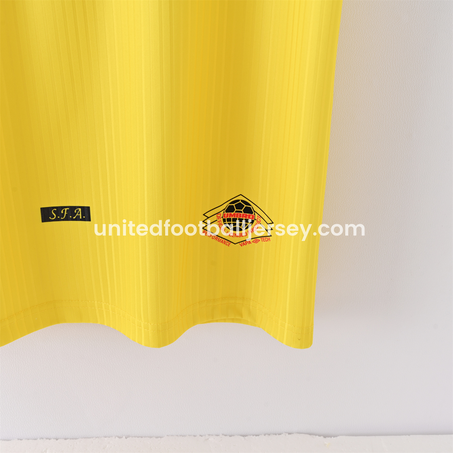 unitedfutballjersey-Retro S-c-o.t l.a-n.d 1996-98 Away Jersey