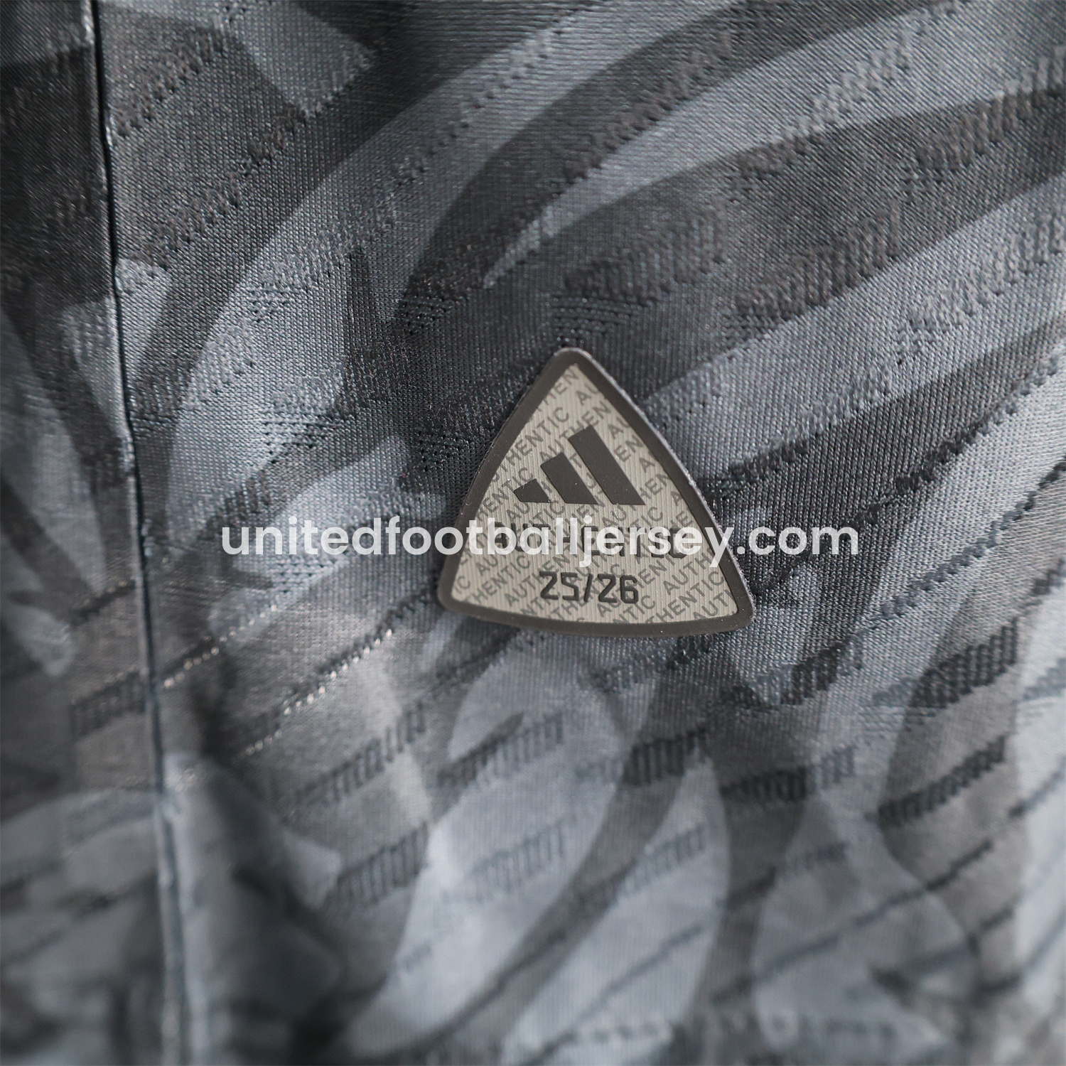 unitedfutballjersey-Liver.pool 25-26 Red White Liver.pool Bird Black Special Jersey - Player Version