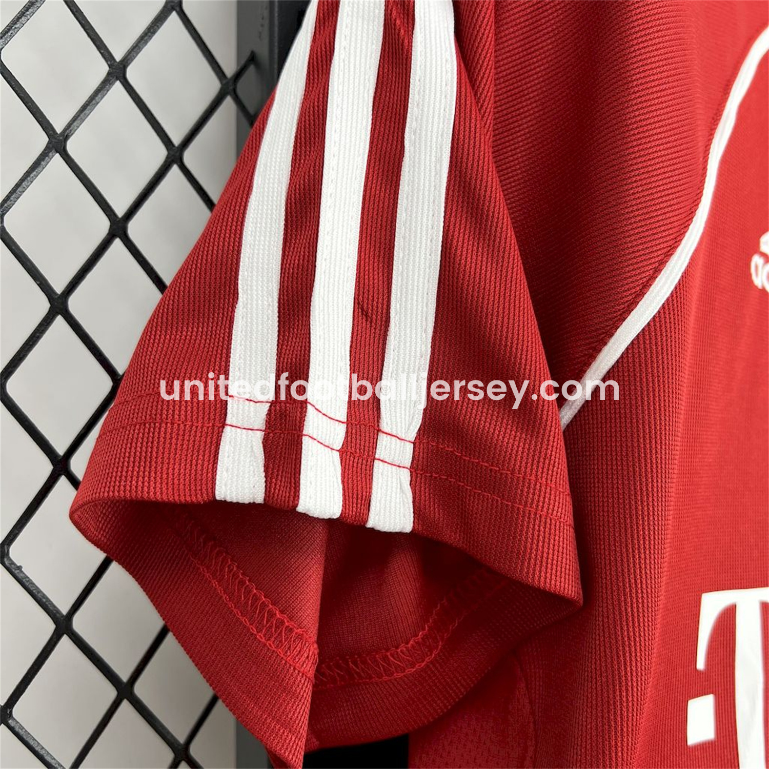 unitedfutballjersey-Retro Bayern Munich 2005-06 Home Jersey