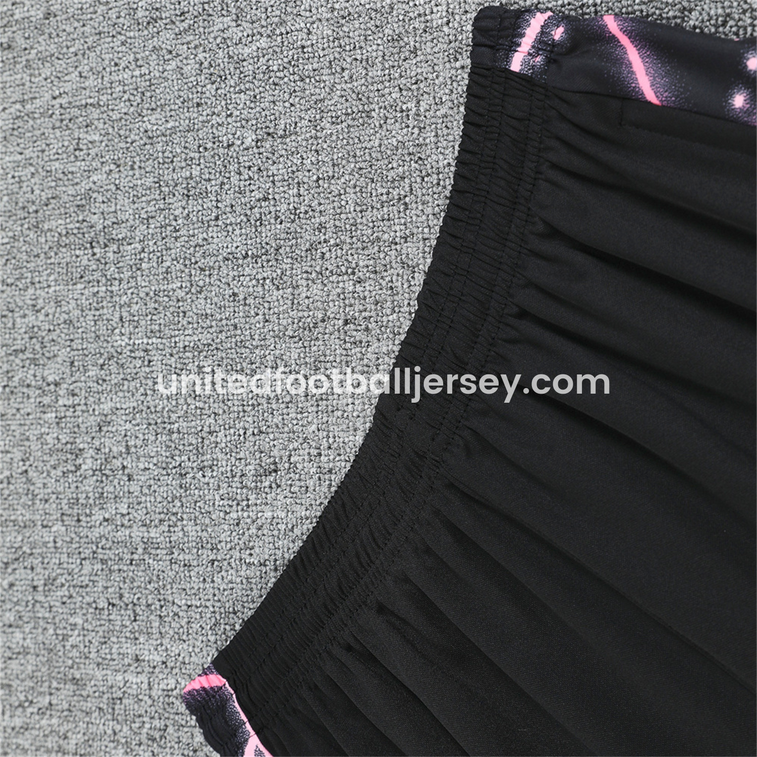 unitedfutballjersey-Paris Saint-Germain PSG 25-26 Short-Sleeve Training Set - Pink Fluorescent Rays Black Top & Black Shorts