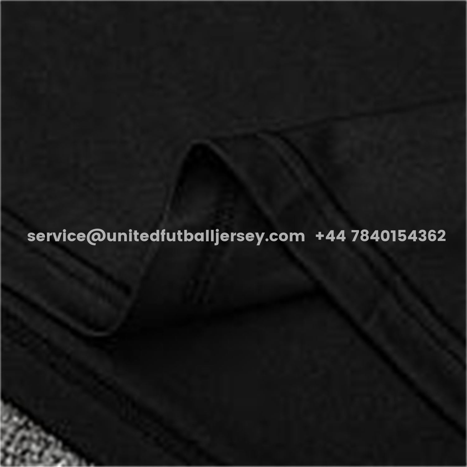 unitedfutballjersey-Real Madrid 25-26 Short-Sleeve Training Set - Light Grey Stripes Black Top & Black Shorts