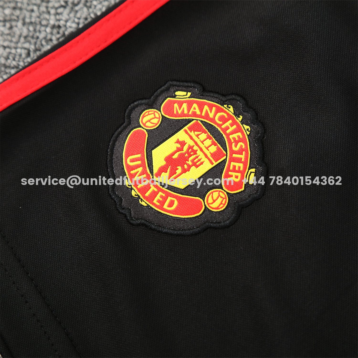 unitedfutballjersey-Manchester United 25-26 Vest Training Set - Red Edge White Vest & Black Shorts