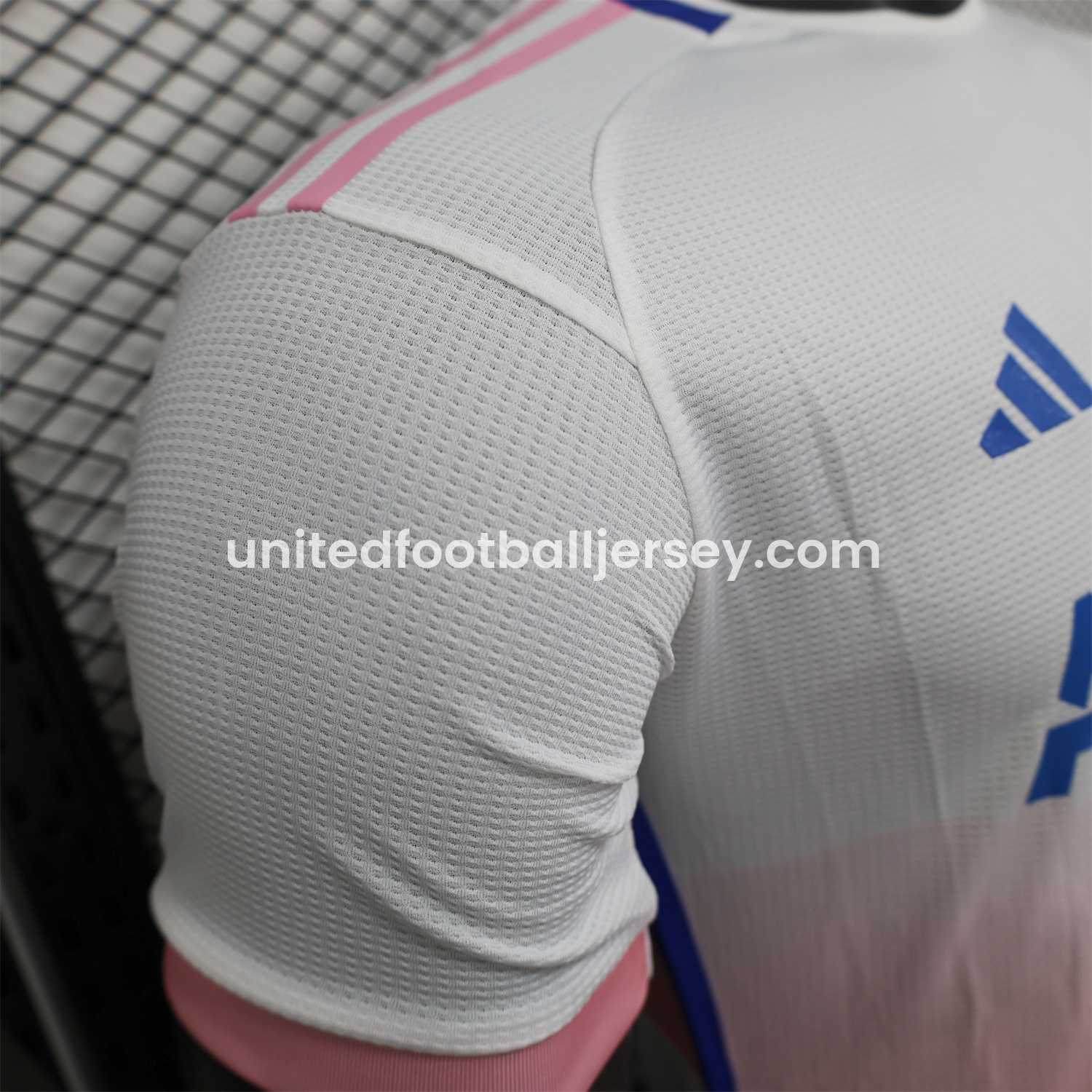 unitedfutballjersey-Algeria 25-26 Pink Mountains Silhouette White Jersey - Player Version
