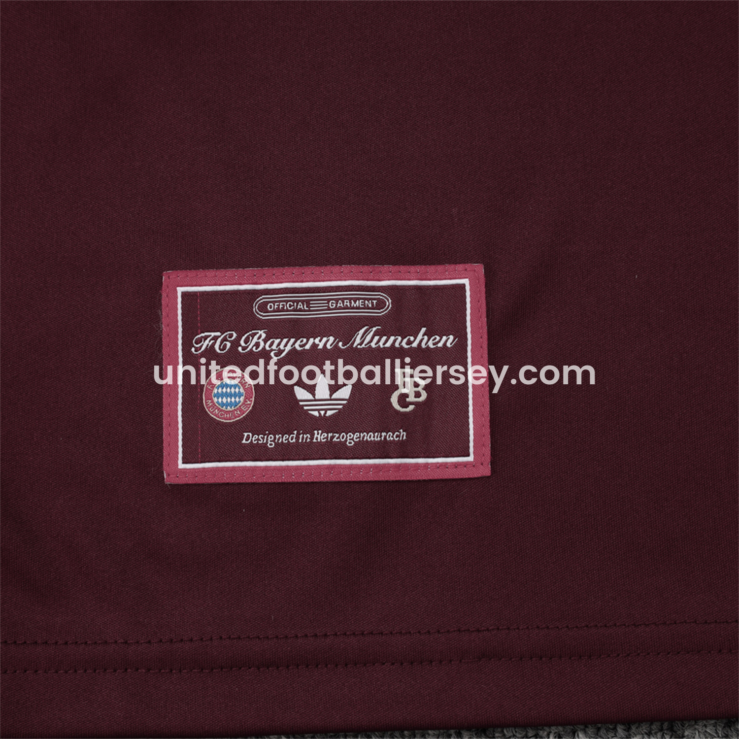 unitedfutballjersey-Bayern Munich 25-26 Throwback Trefoil Vest Training Set - Deep Red