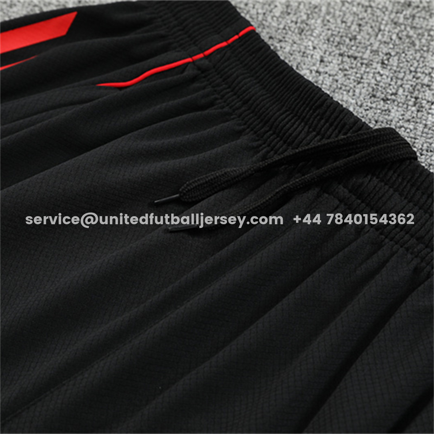 unitedfutballjersey-Liver.pool 25-26 Short-Sleeve Training Set - Red Camouflage Top & Black Shorts