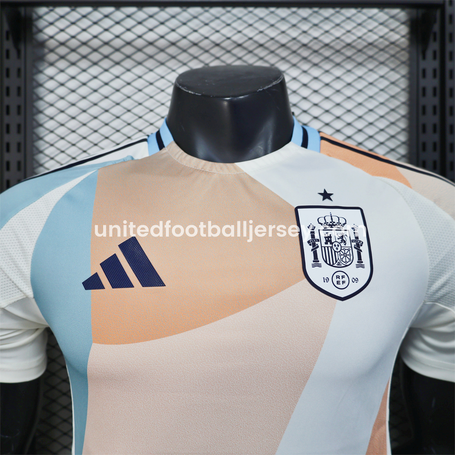 Spain 2025 Women's Team Away Jersey - Men's Player Version:football jersey mysite: unitedjerseyfootball 邓江浪:football