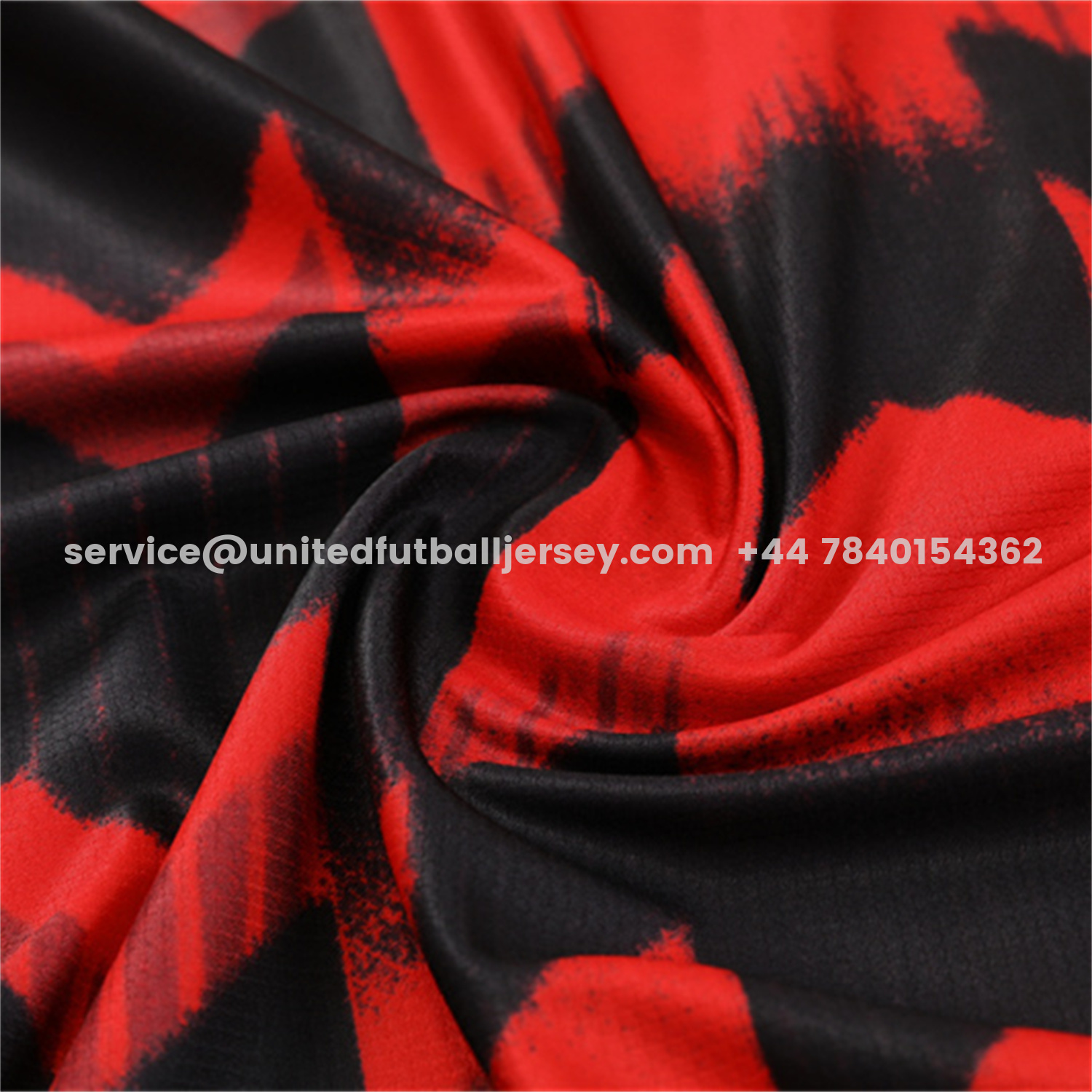 unitedfutballjersey-Manchester United 25-26 Short-Sleeve Training Set - Red Camouflage Top & Black Shorts