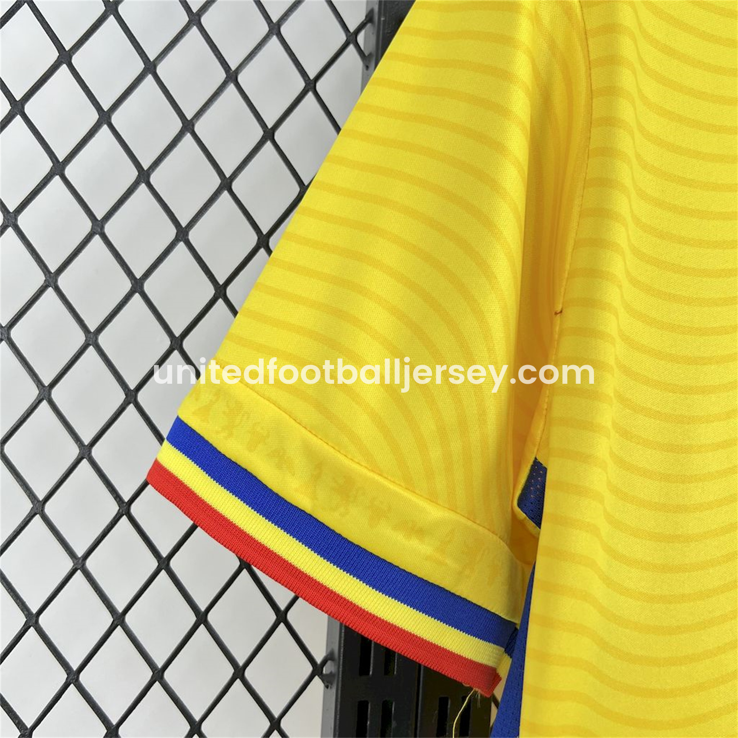 unitedfutballjersey-Romania 2025-26 Home Jersey - Fans Version