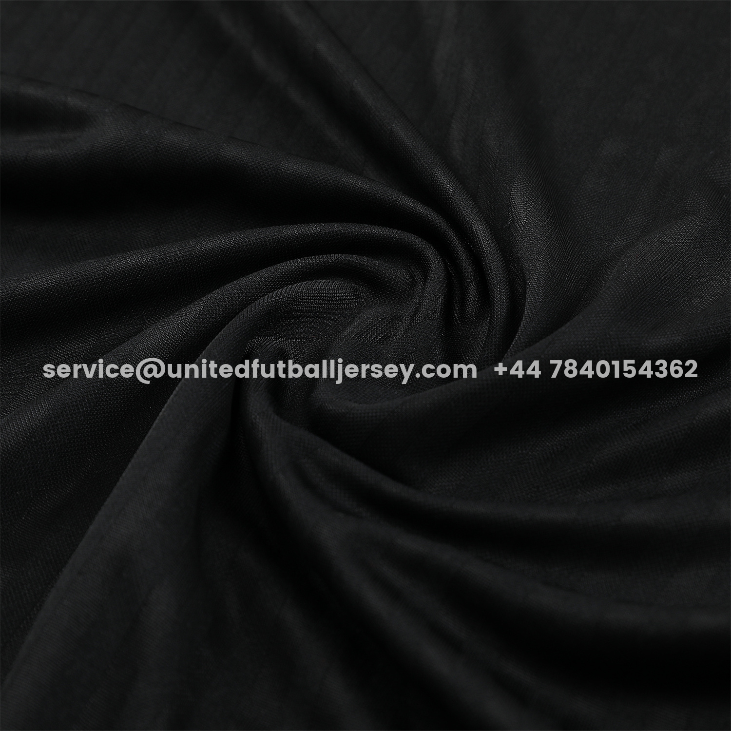 unitedfutballjersey-Manchester United 25-26 Short-Sleeve Training Set - Red Lines Black Top & Black Shorts