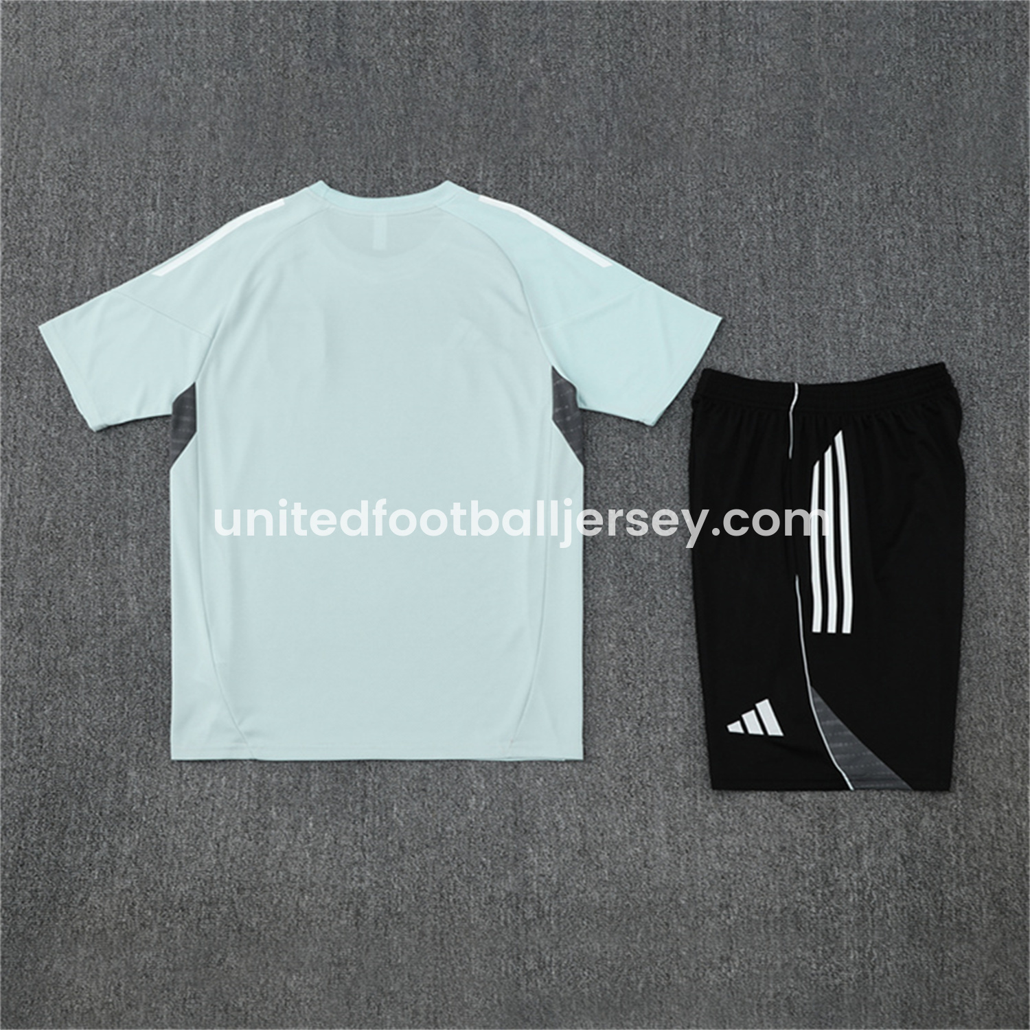 unitedfutballjersey-Japan 25-26 Short-Sleeve Training Set - Light Blue Top and Black Shorts